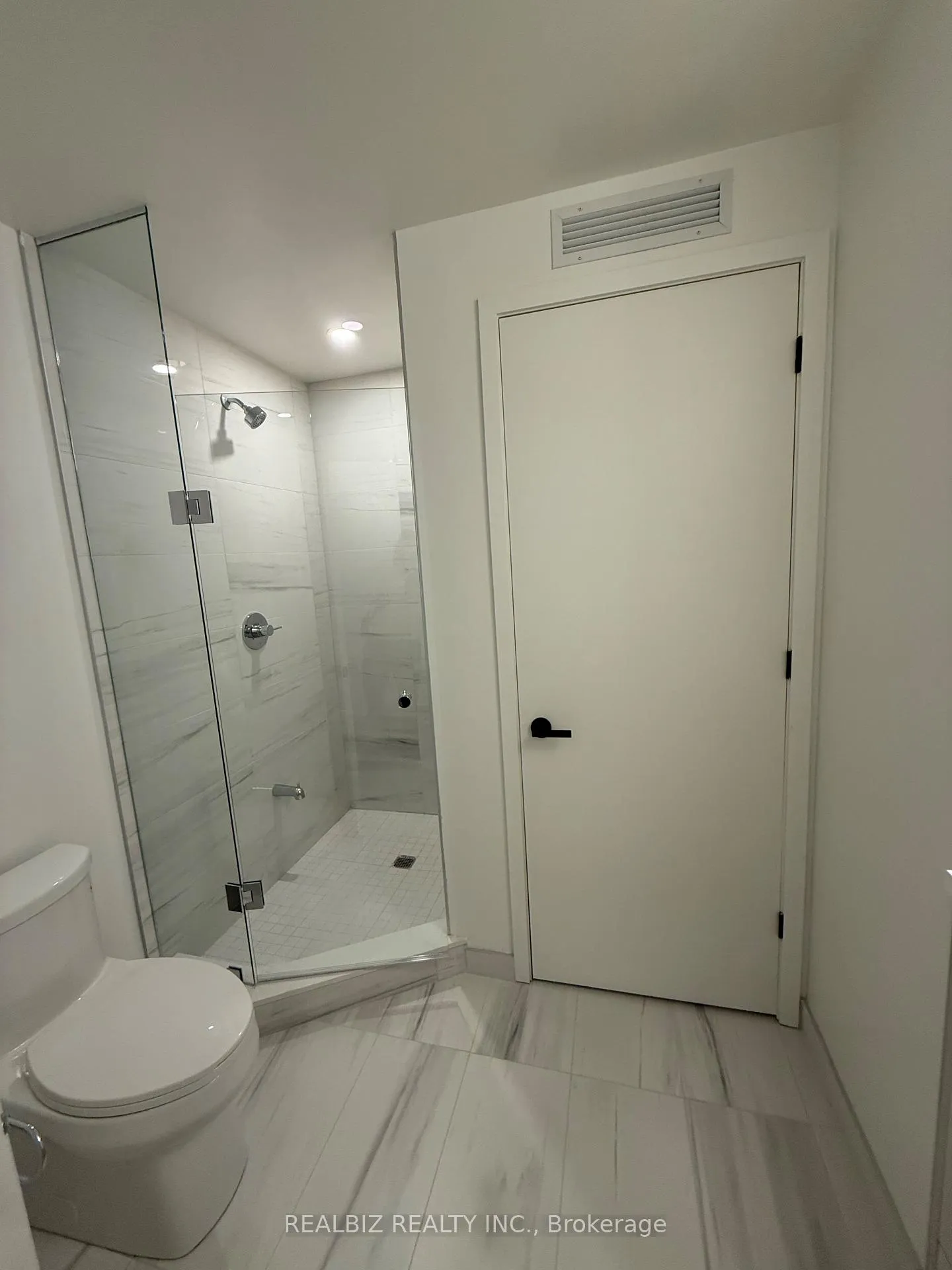 Photo 9 of Unit 3506, 28 Interchange Way, Vaughan, Vaughan Corporate Centre — HOMEH