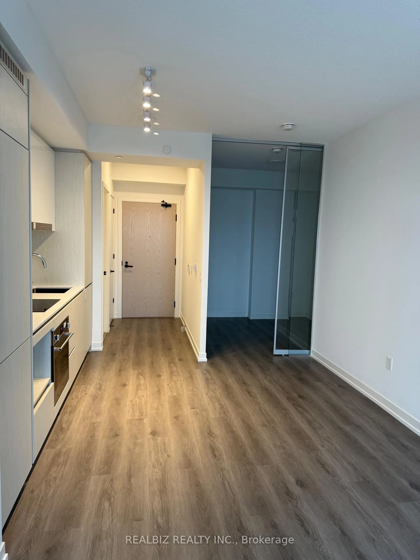 Photo 18 of Unit 3506, 28 Interchange Way, Vaughan, Vaughan Corporate Centre — HOMEH