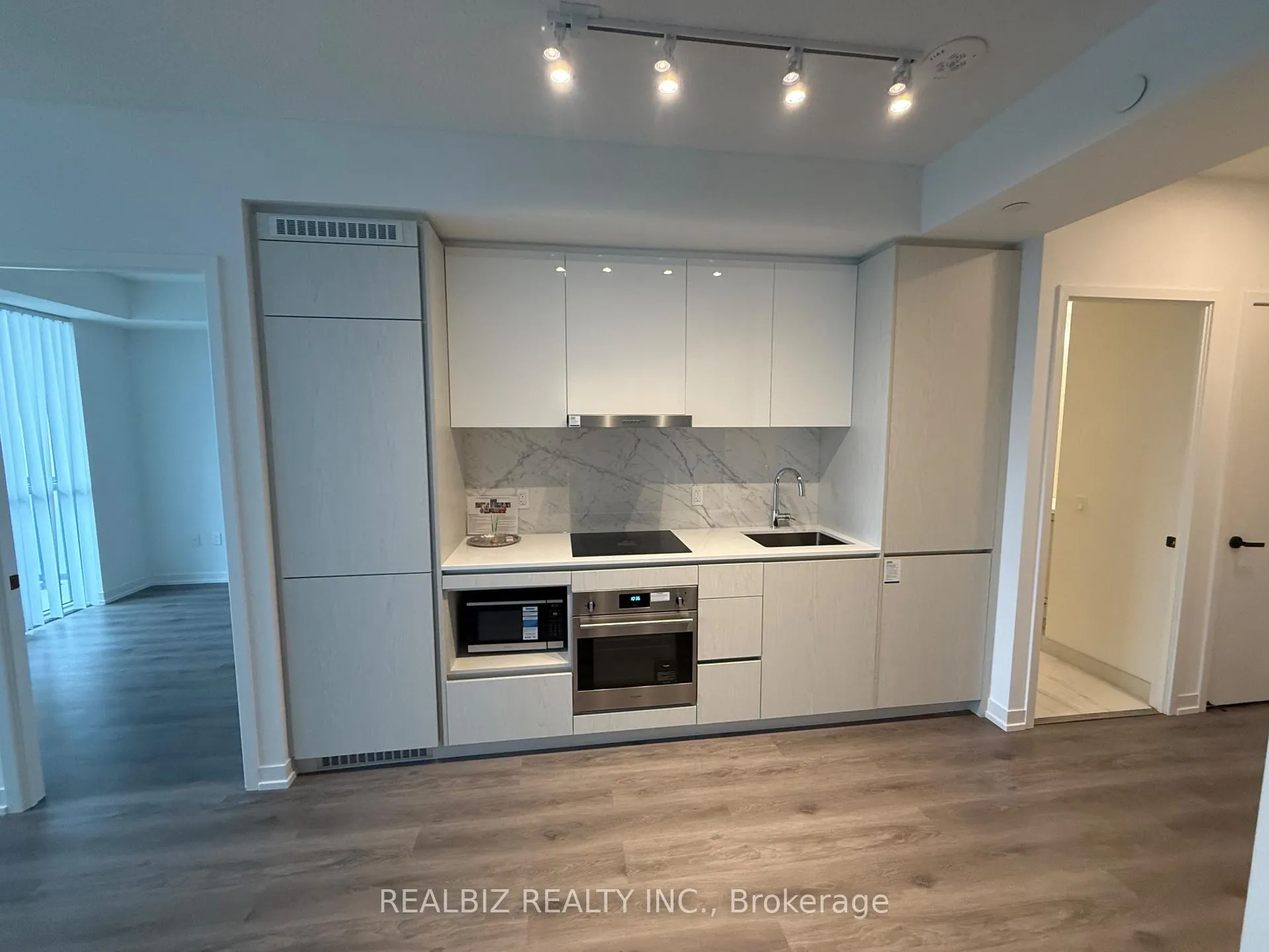 Photo 21 of Unit 3506, 28 Interchange Way, Vaughan, Vaughan Corporate Centre — HOMEH