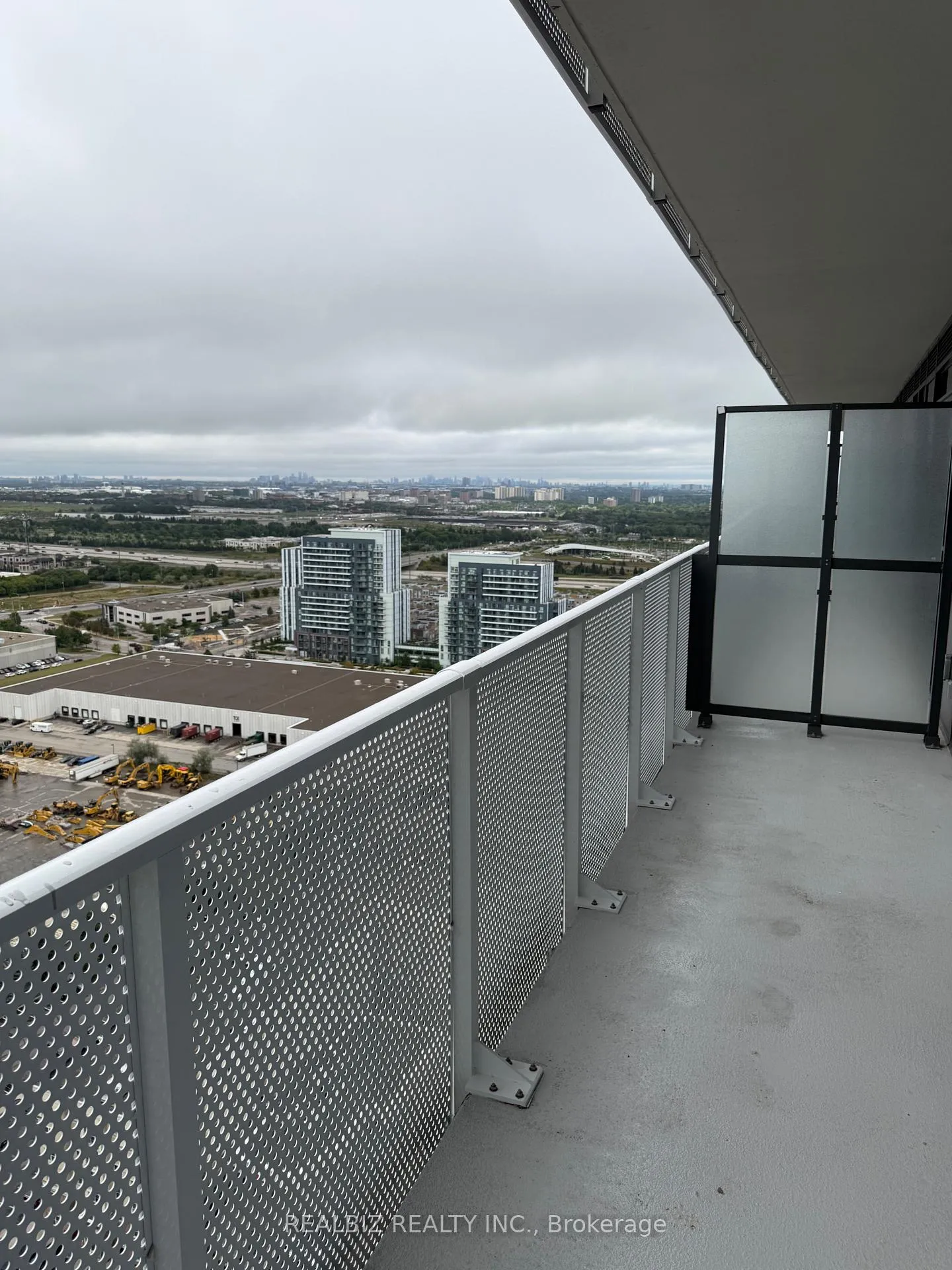 Photo 30 of Unit 3506, 28 Interchange Way, Vaughan, Vaughan Corporate Centre — HOMEH