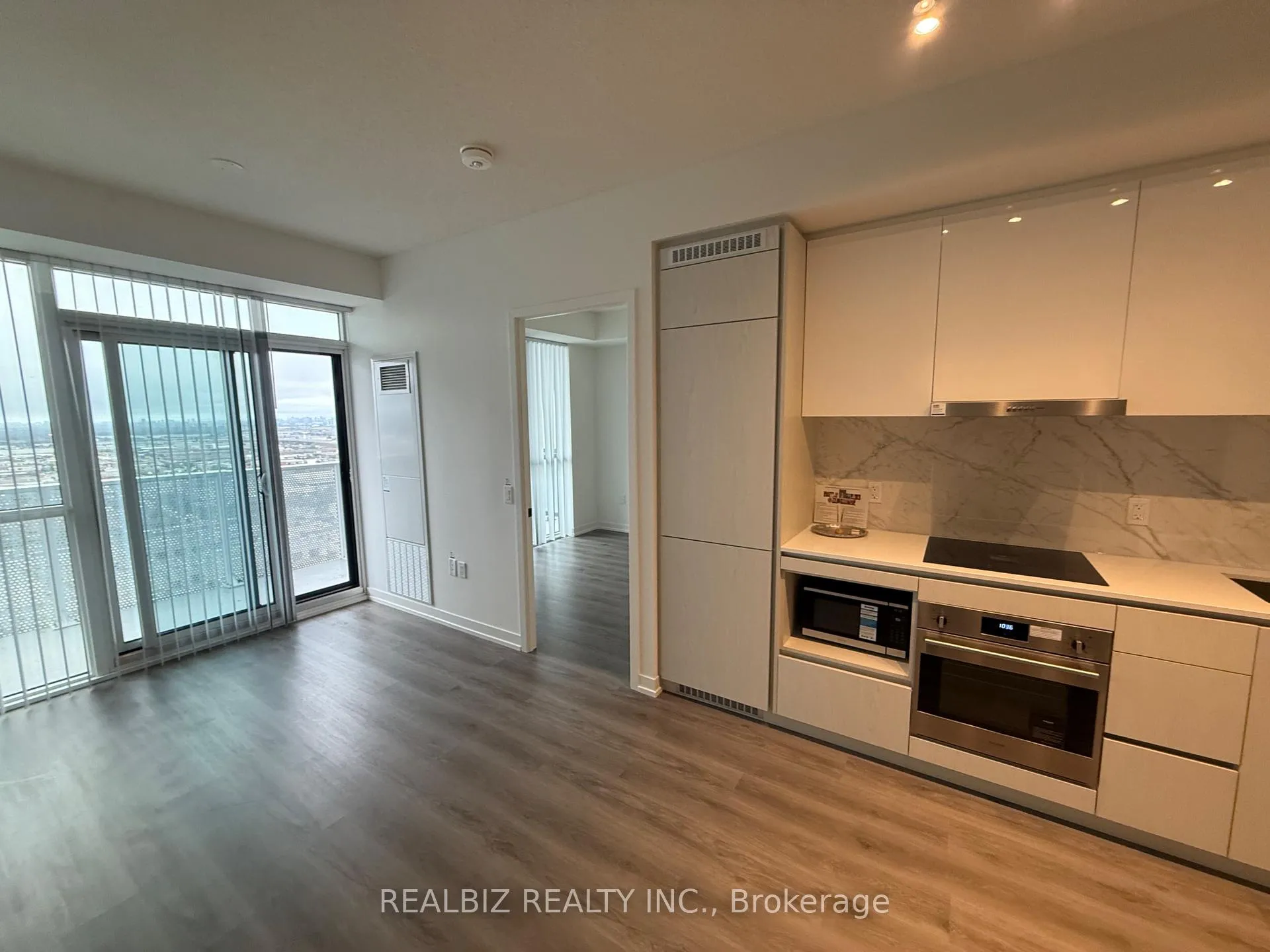 Photo 34 of Unit 3506, 28 Interchange Way, Vaughan, Vaughan Corporate Centre — HOMEH