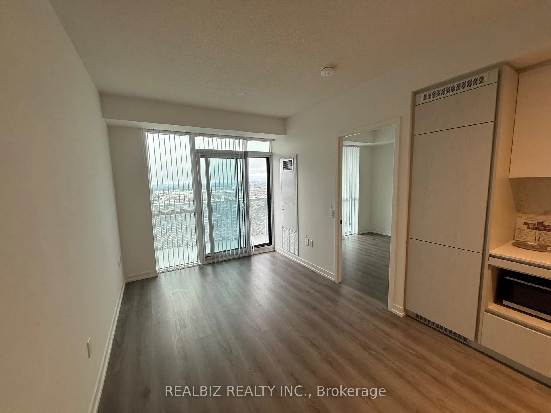 Photo 36 of Unit 3506, 28 Interchange Way, Vaughan, Vaughan Corporate Centre — HOMEH