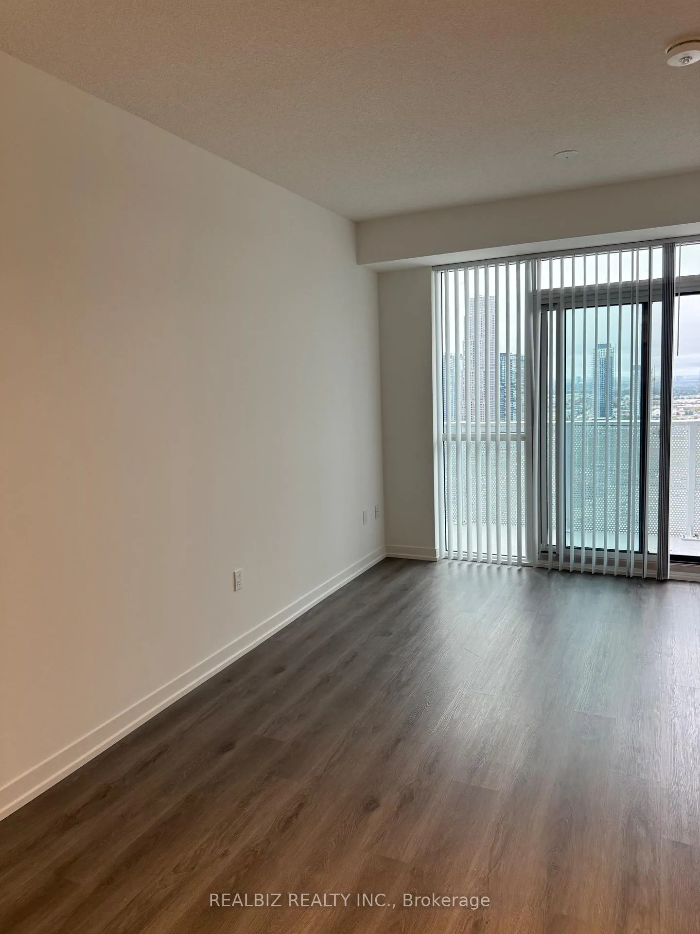 Photo 40 of Unit 3506, 28 Interchange Way, Vaughan, Vaughan Corporate Centre — HOMEH