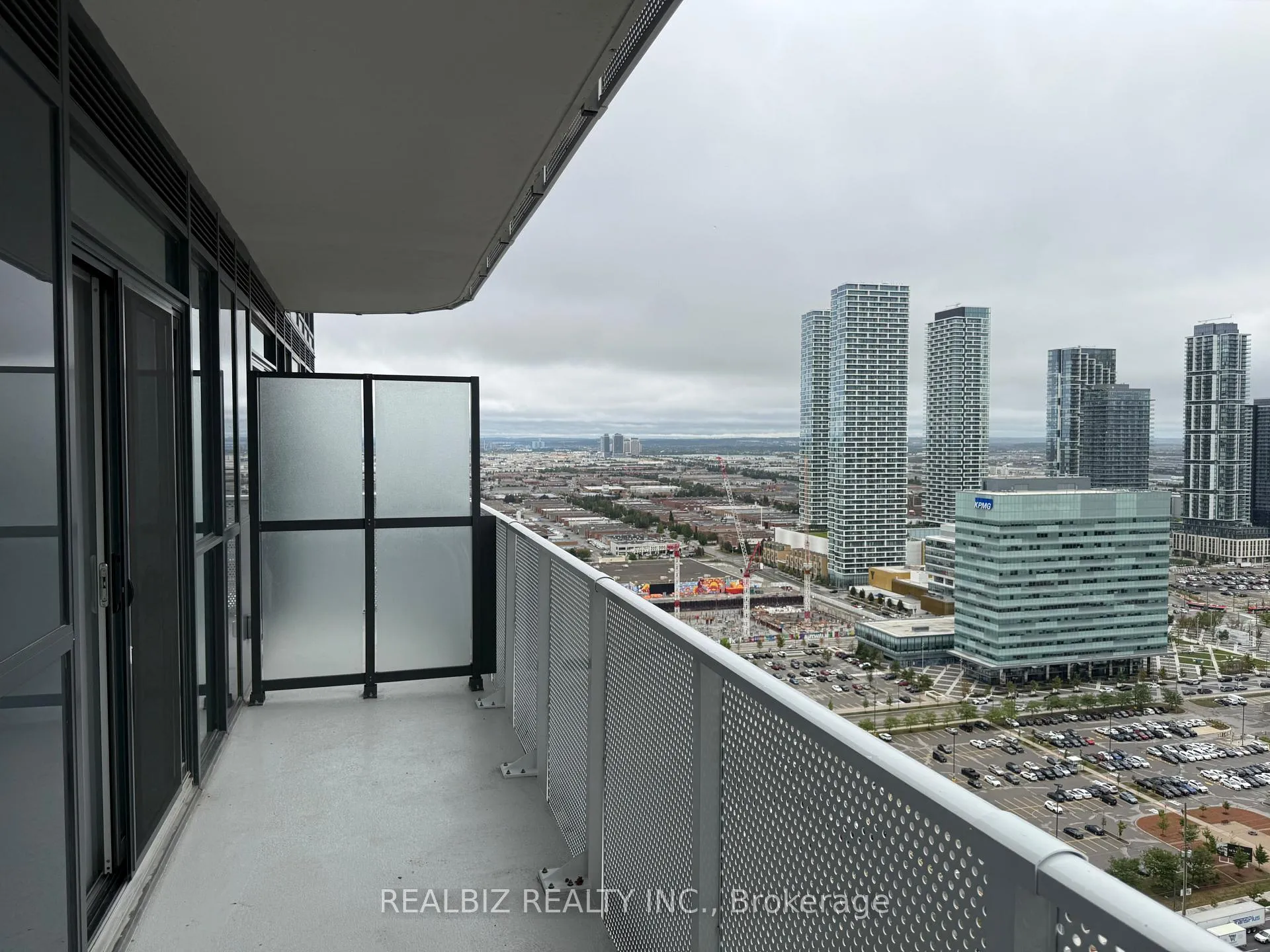 Photo 45 of Unit 3506, 28 Interchange Way, Vaughan, Vaughan Corporate Centre — HOMEH