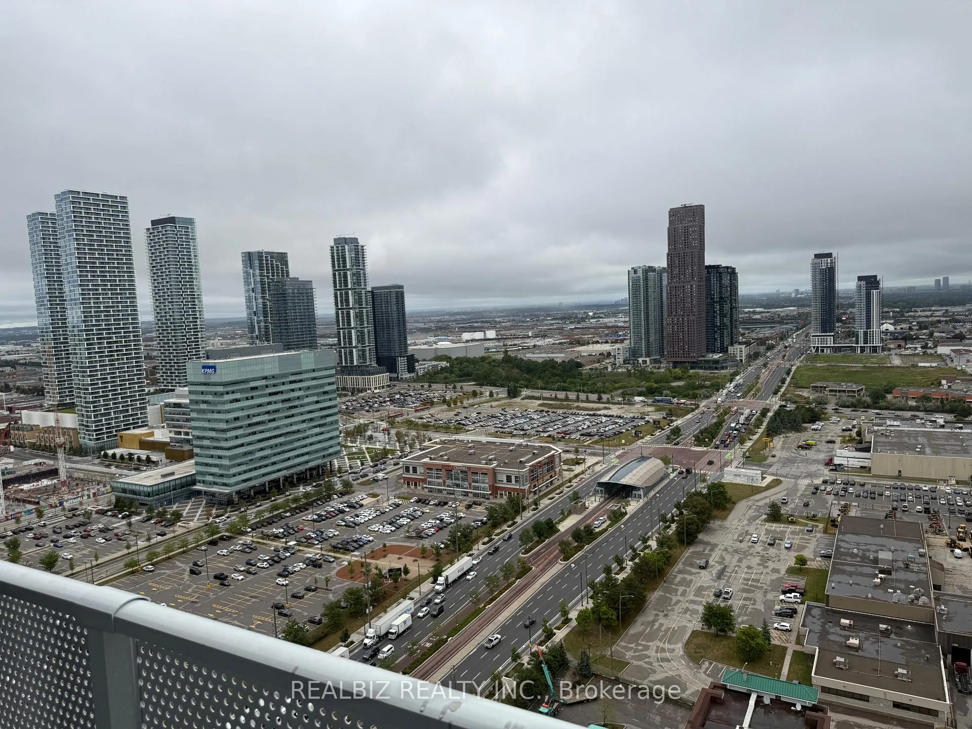 Photo 46 of Unit 3506, 28 Interchange Way, Vaughan, Vaughan Corporate Centre — HOMEH