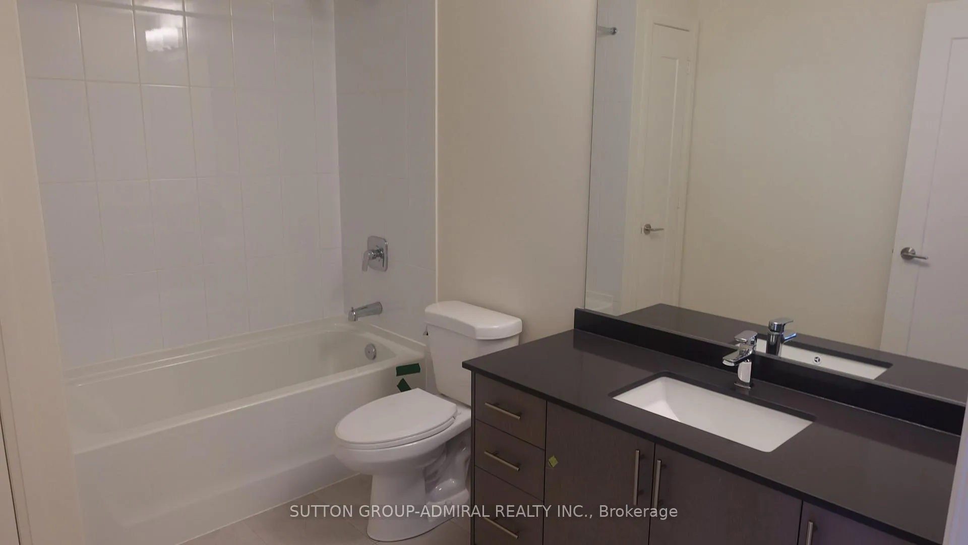 Photo 14 of Unit 907, 8960 Jane Street E, Vaughan, Vellore Village — HOMEH