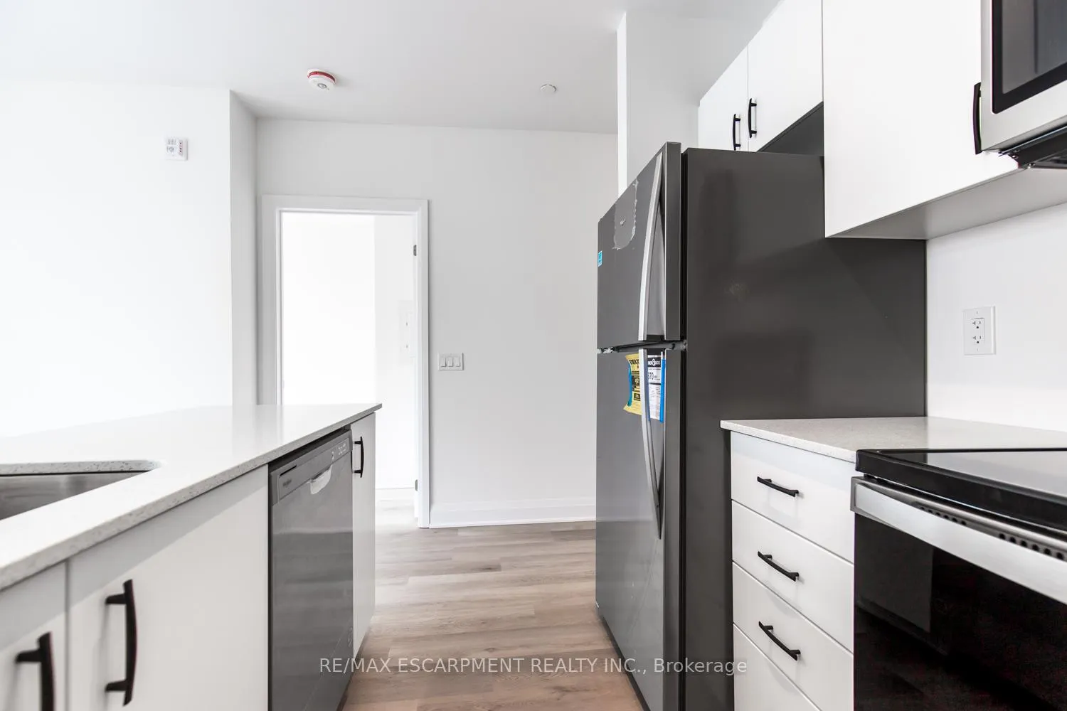 Photo 11 of Unit 503, 1936 Rymal Road, Hamilton, Stoney Creek — HOMEH