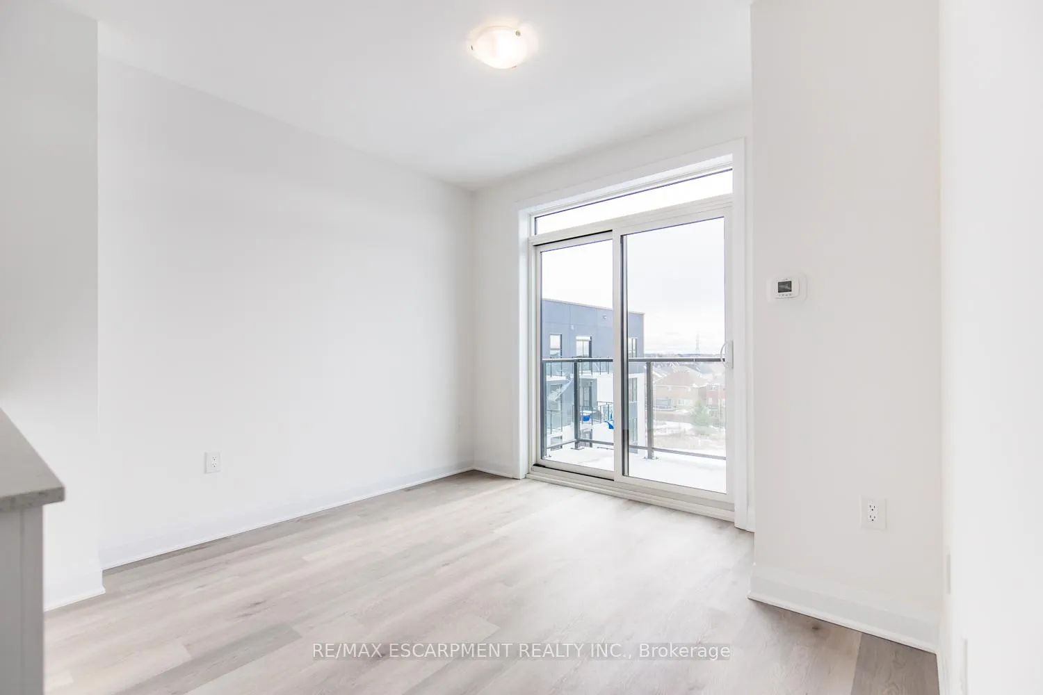 Photo 14 of Unit 503, 1936 Rymal Road, Hamilton, Stoney Creek — HOMEH