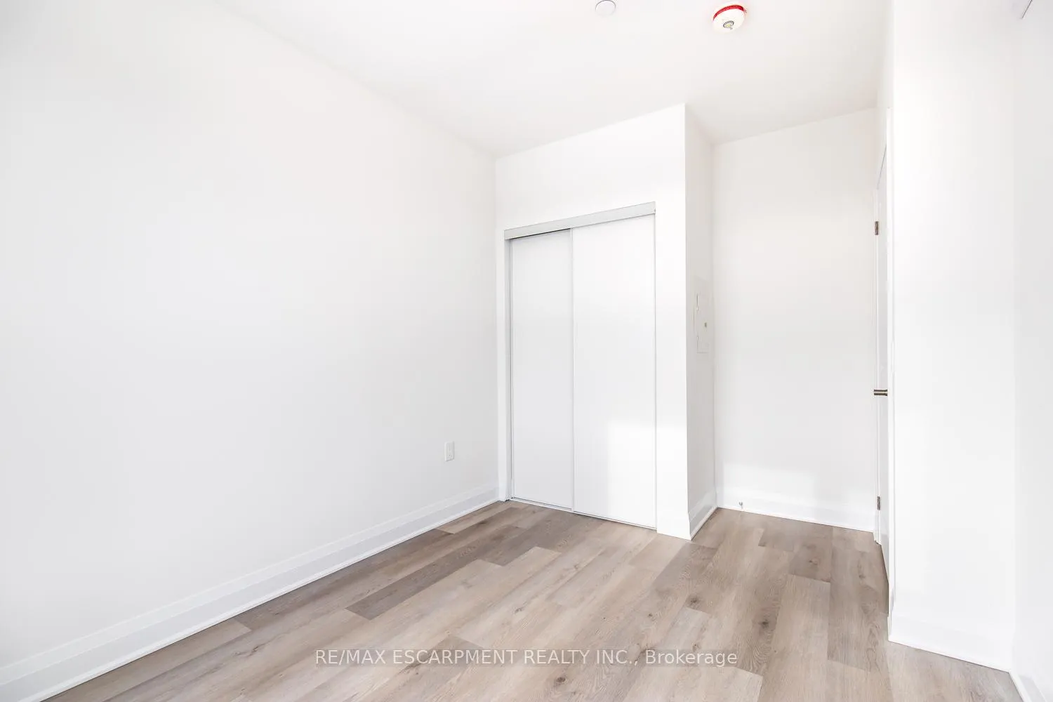 Photo 20 of Unit 503, 1936 Rymal Road, Hamilton, Stoney Creek — HOMEH