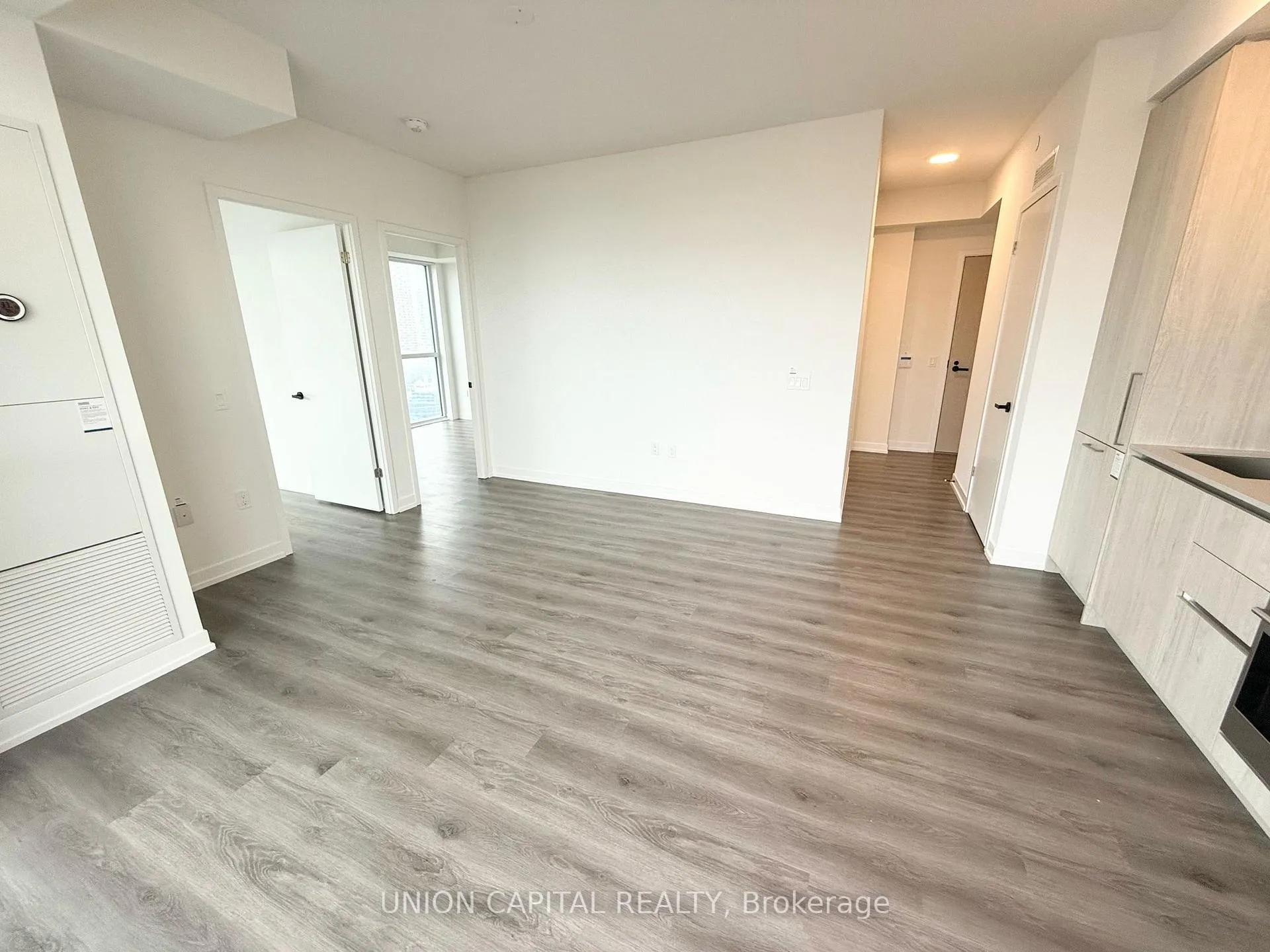 Photo 5 of Unit 1809, 225 Commerce Street, Vaughan, Vaughan Corporate Centre — HOMEH