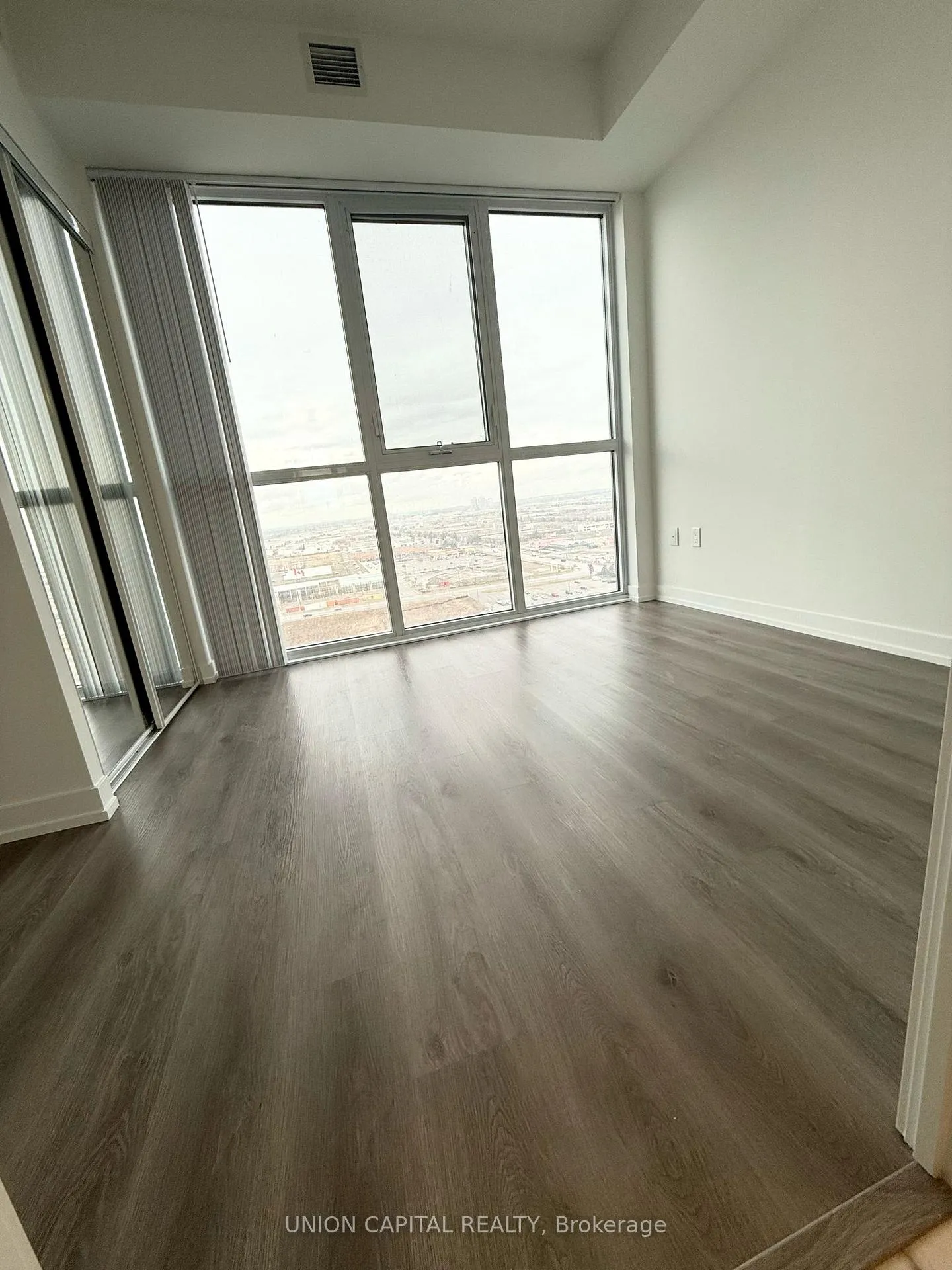 Photo 8 of Unit 1809, 225 Commerce Street, Vaughan, Vaughan Corporate Centre — HOMEH