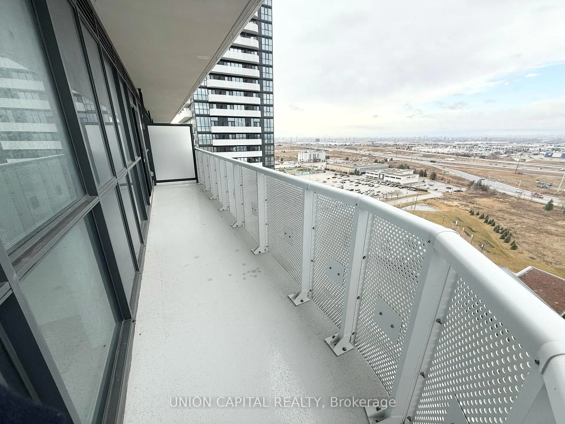 Photo 17 of Unit 1809, 225 Commerce Street, Vaughan, Vaughan Corporate Centre — HOMEH