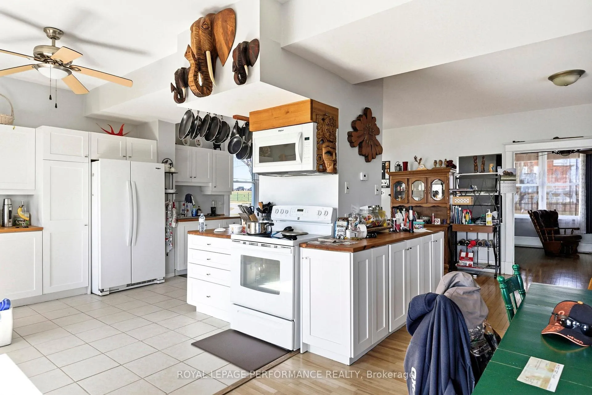 Photo 9 of 1177 Montreal Road, Cornwall — HOMEH