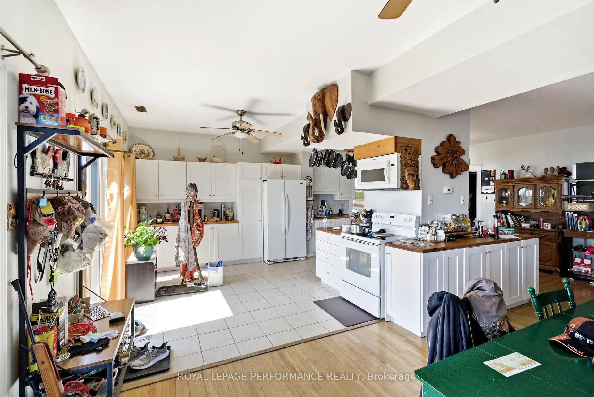Photo 10 of 1177 Montreal Road, Cornwall — HOMEH
