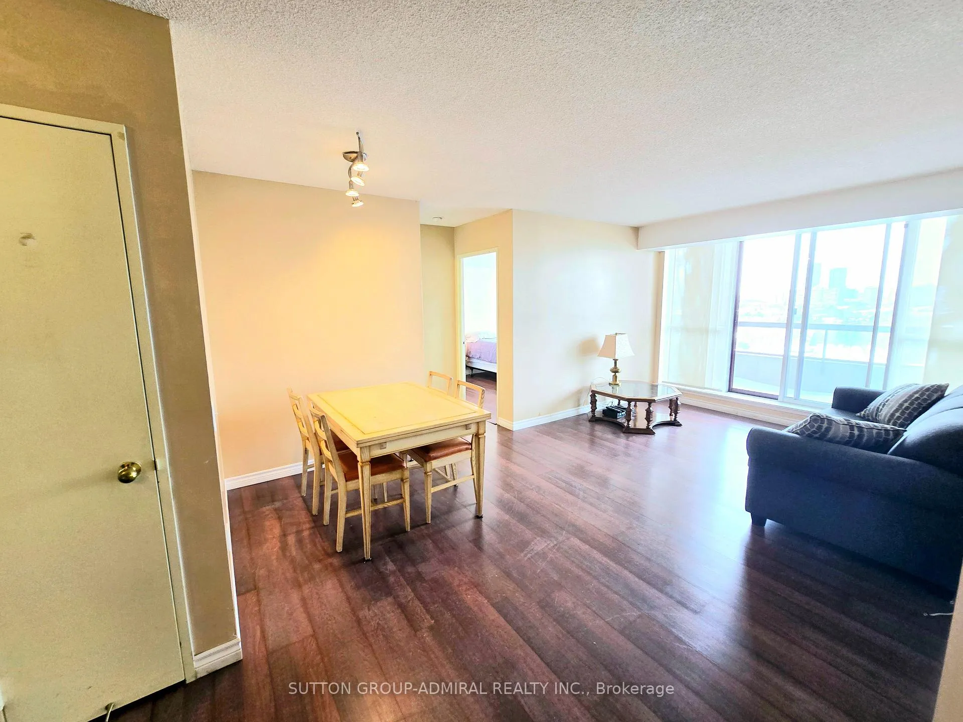 Photo 12 of Unit PH210, 91 Townsgate Drive, Vaughan, Crestwood-Springfarm-Yorkhill — HOMEH