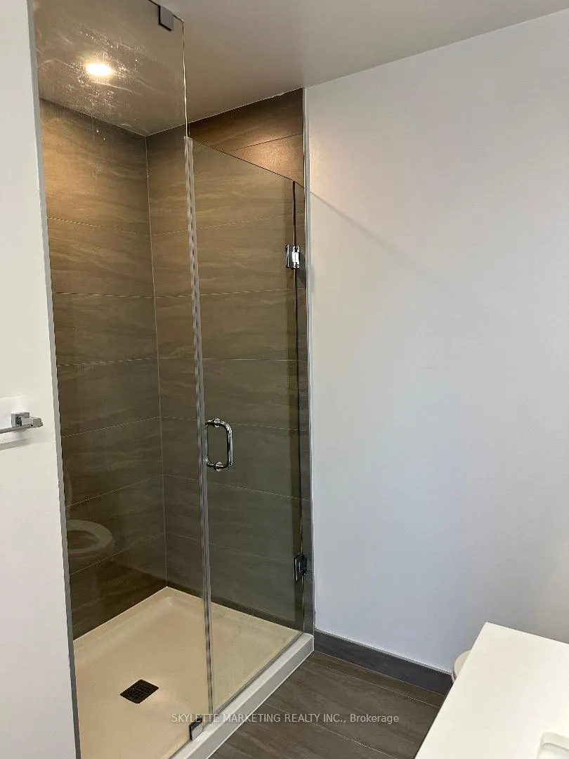 Photo 6 of Unit 2210, 8 Water Walk Drive, Markham, Unionville — HOMEH