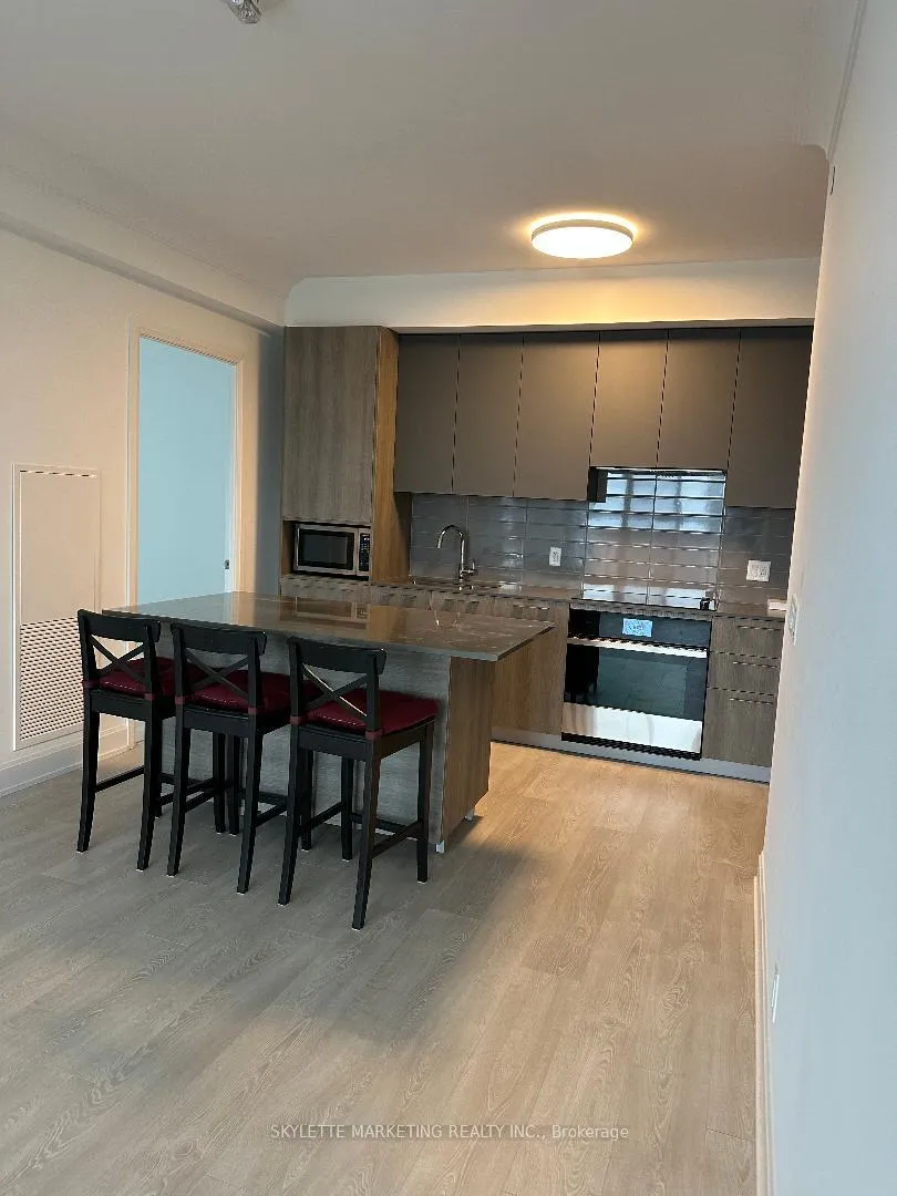 Photo 8 of Unit 2210, 8 Water Walk Drive, Markham, Unionville — HOMEH