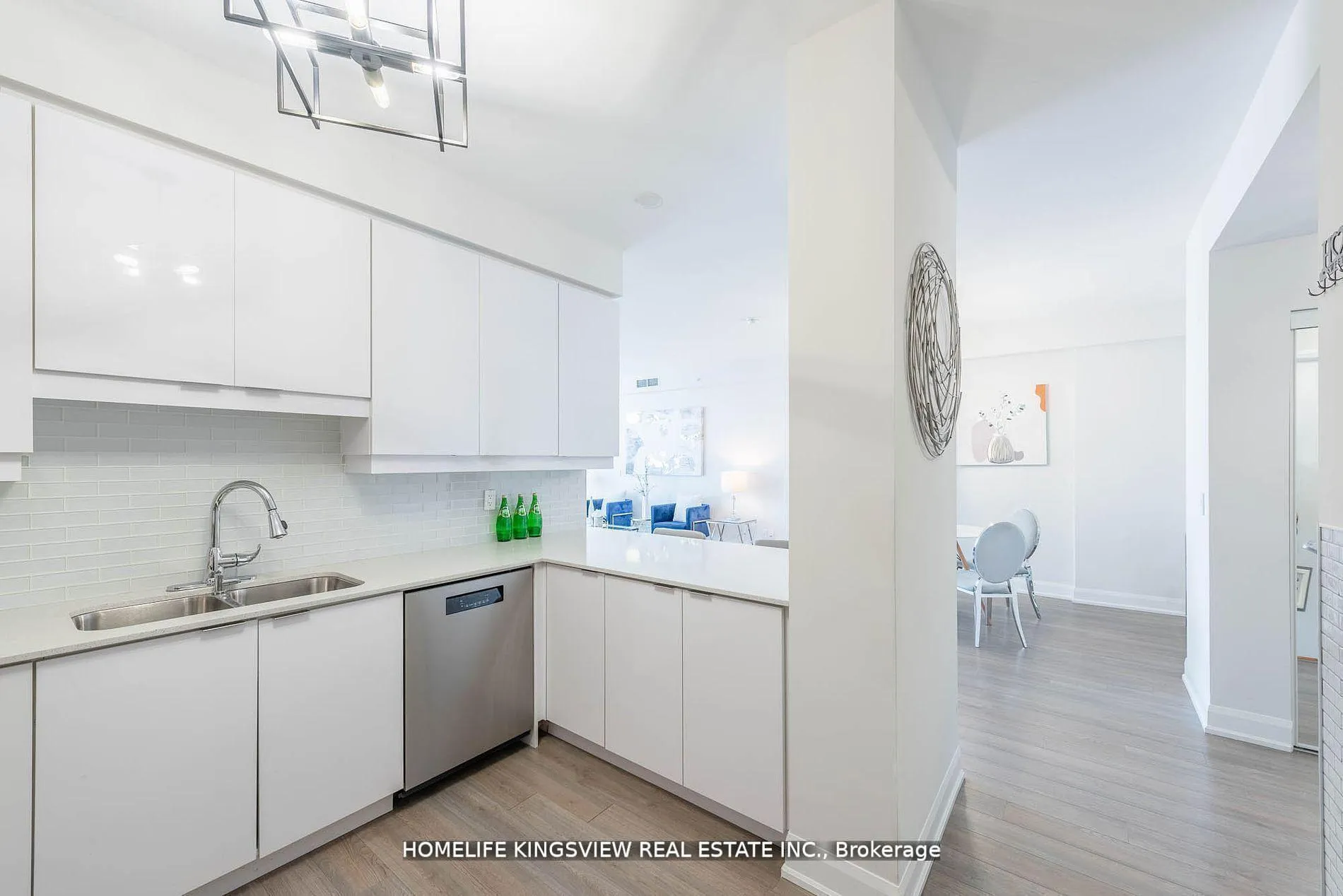 Photo 14 of Unit 808, 2910 Highway 7 Road W, Vaughan, Concord — HOMEH
