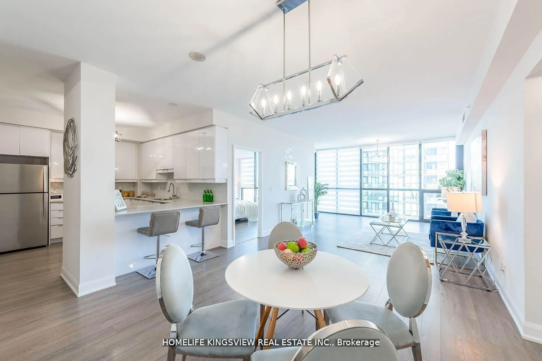 Photo 17 of Unit 808, 2910 Highway 7 Road W, Vaughan, Concord — HOMEH