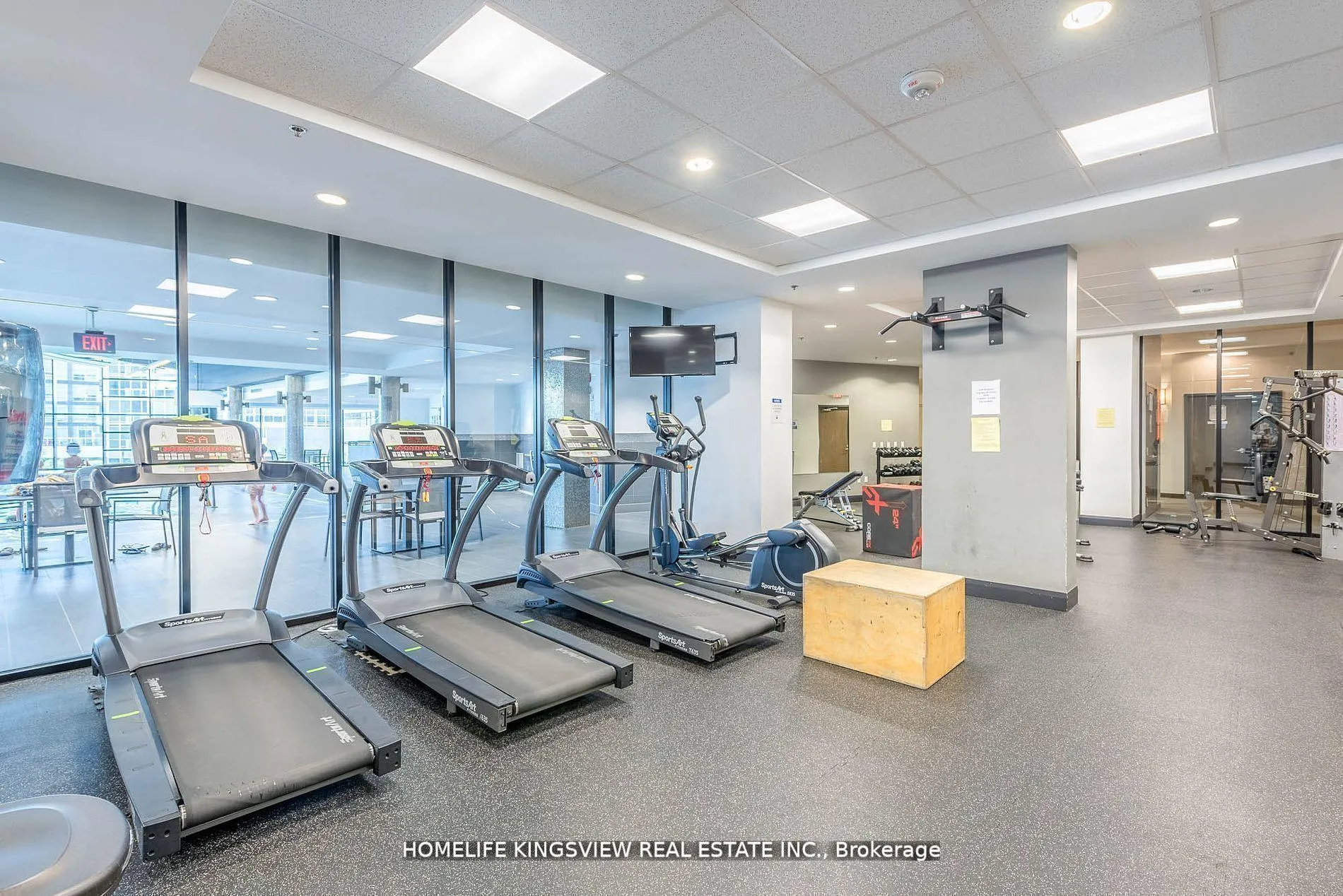 Photo 40 of Unit 808, 2910 Highway 7 Road W, Vaughan, Concord — HOMEH
