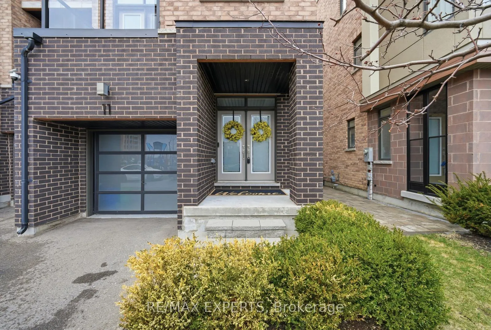 Photo 5 of 11 Fancamp Drive, Vaughan, Rural Vaughan — HOMEH