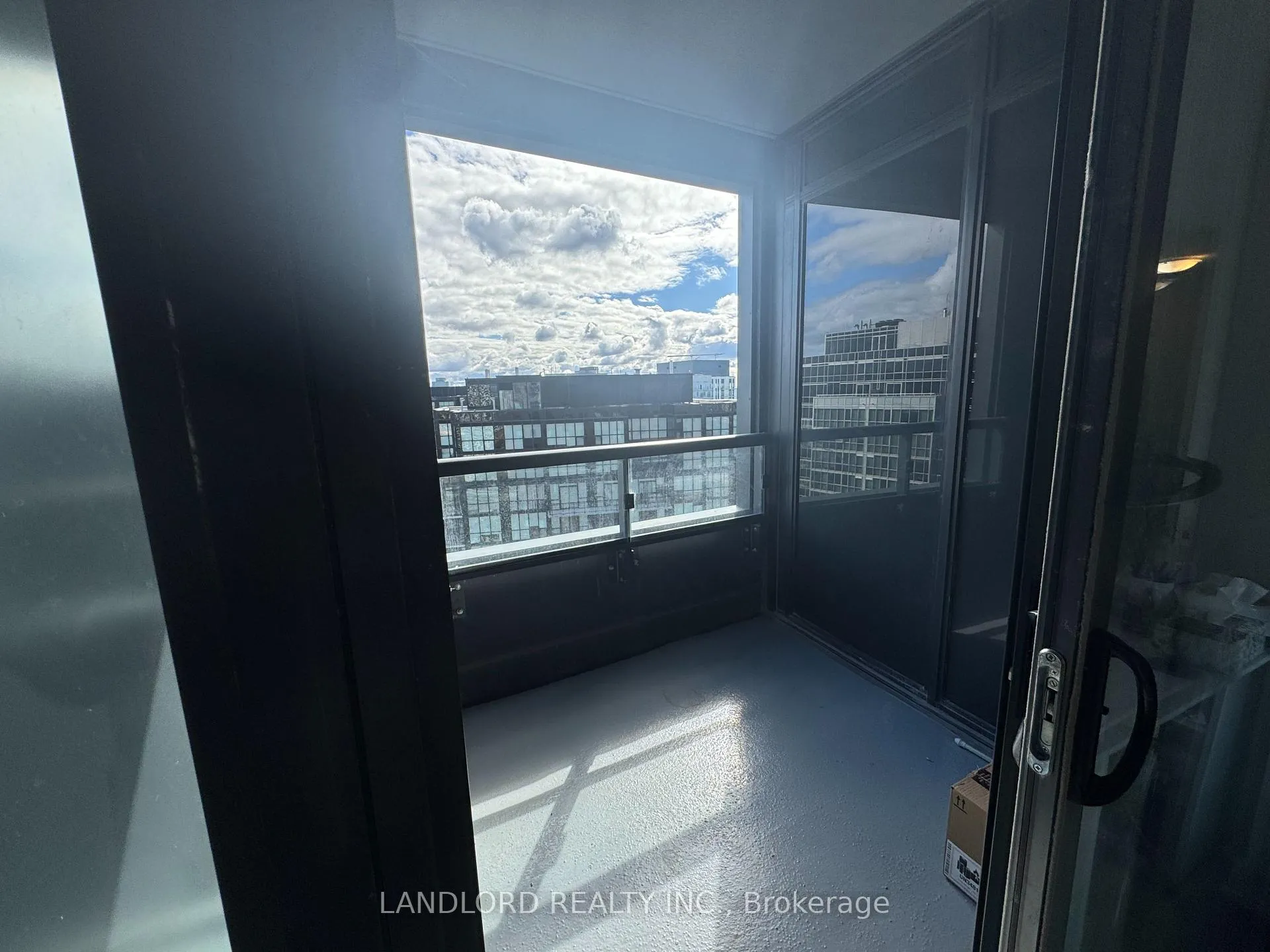 Photo 19 of Unit 3810, 2920 Highway 7, Vaughan, Concord — HOMEH