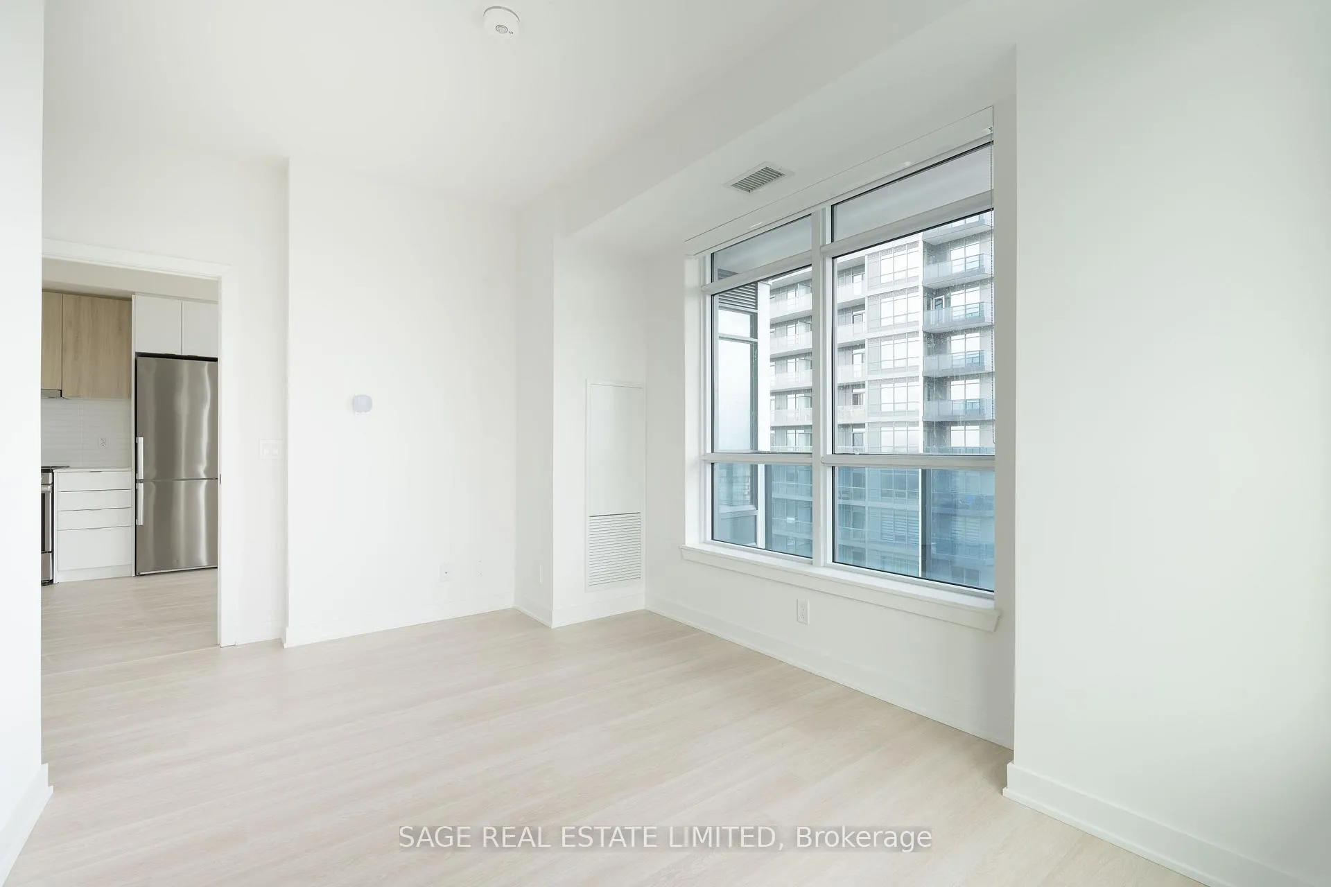Photo 11 of Unit 1710A, 30 Upper Mall Way, Vaughan, Brownridge — HOMEH