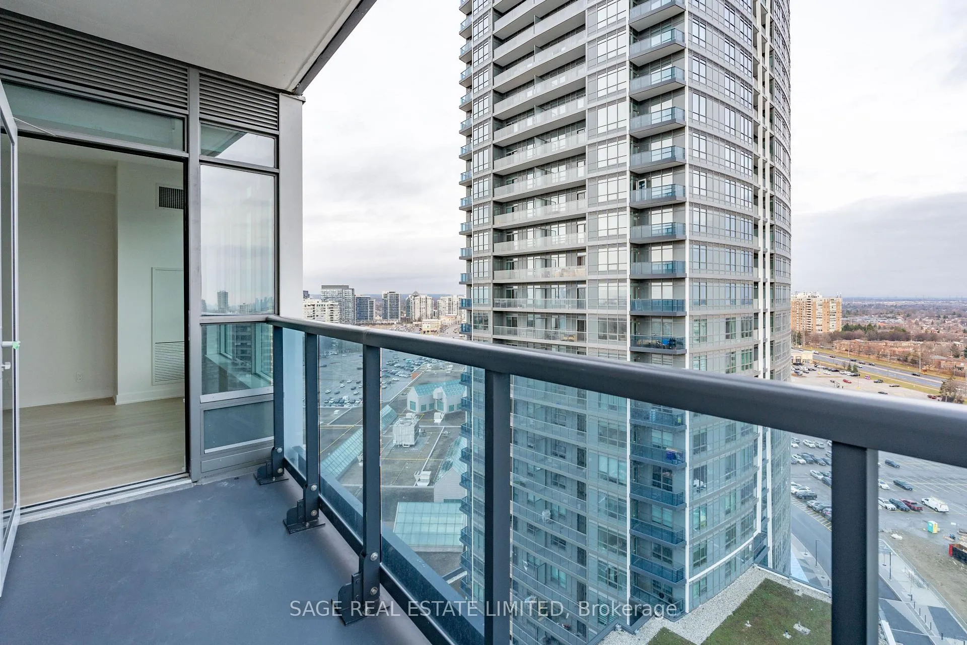 Photo 20 of Unit 1710A, 30 Upper Mall Way, Vaughan, Brownridge — HOMEH