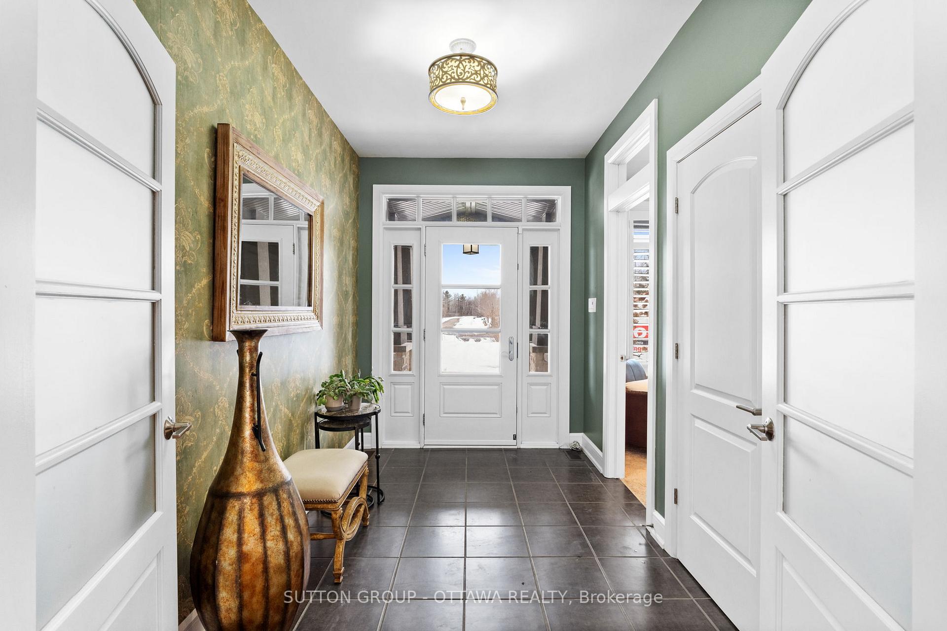 Photo 9 of 201 Cyd Street, Ottawa, Huntley Ward (South East) — HOMEH