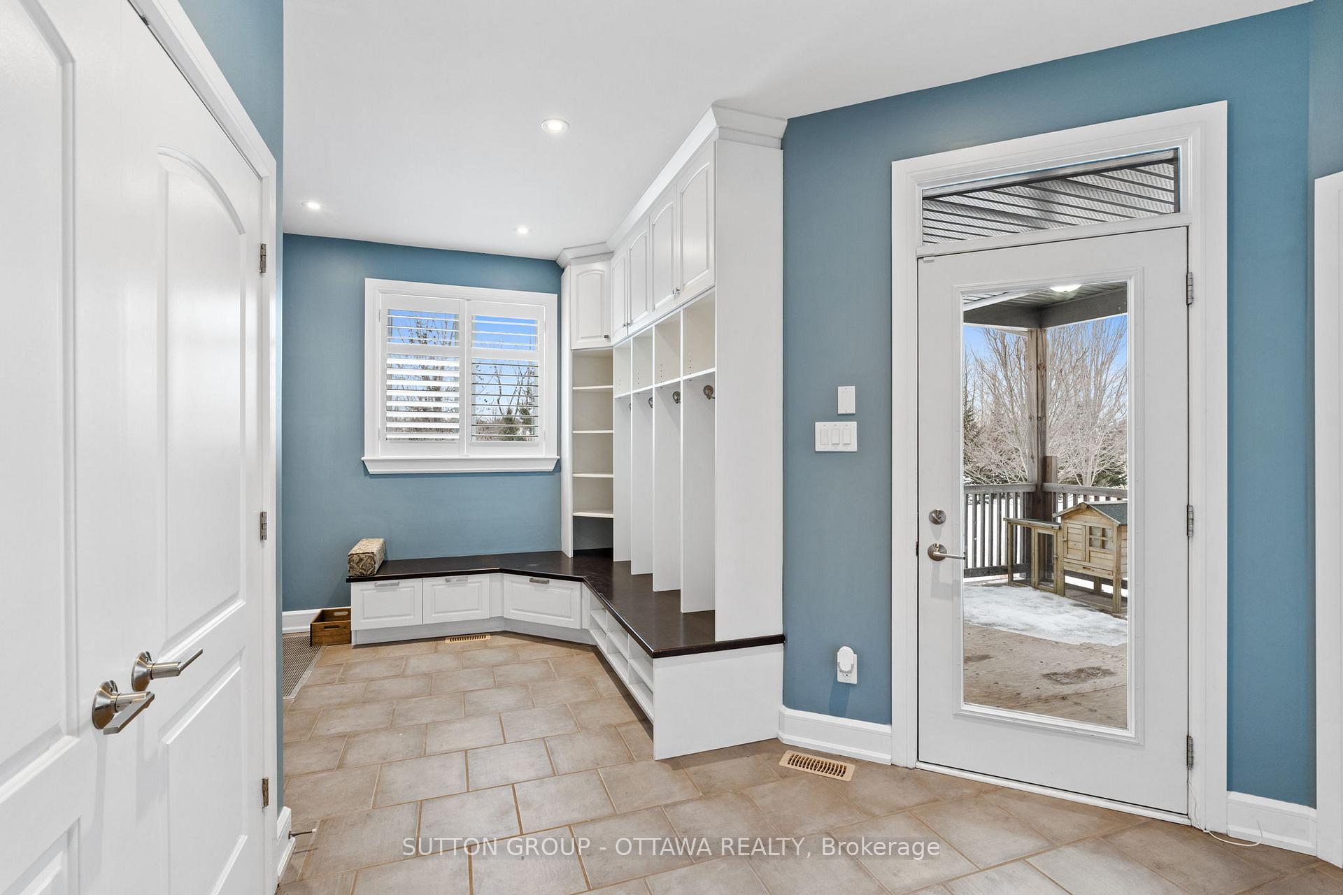 Photo 11 of 201 Cyd Street, Ottawa, Huntley Ward (South East) — HOMEH