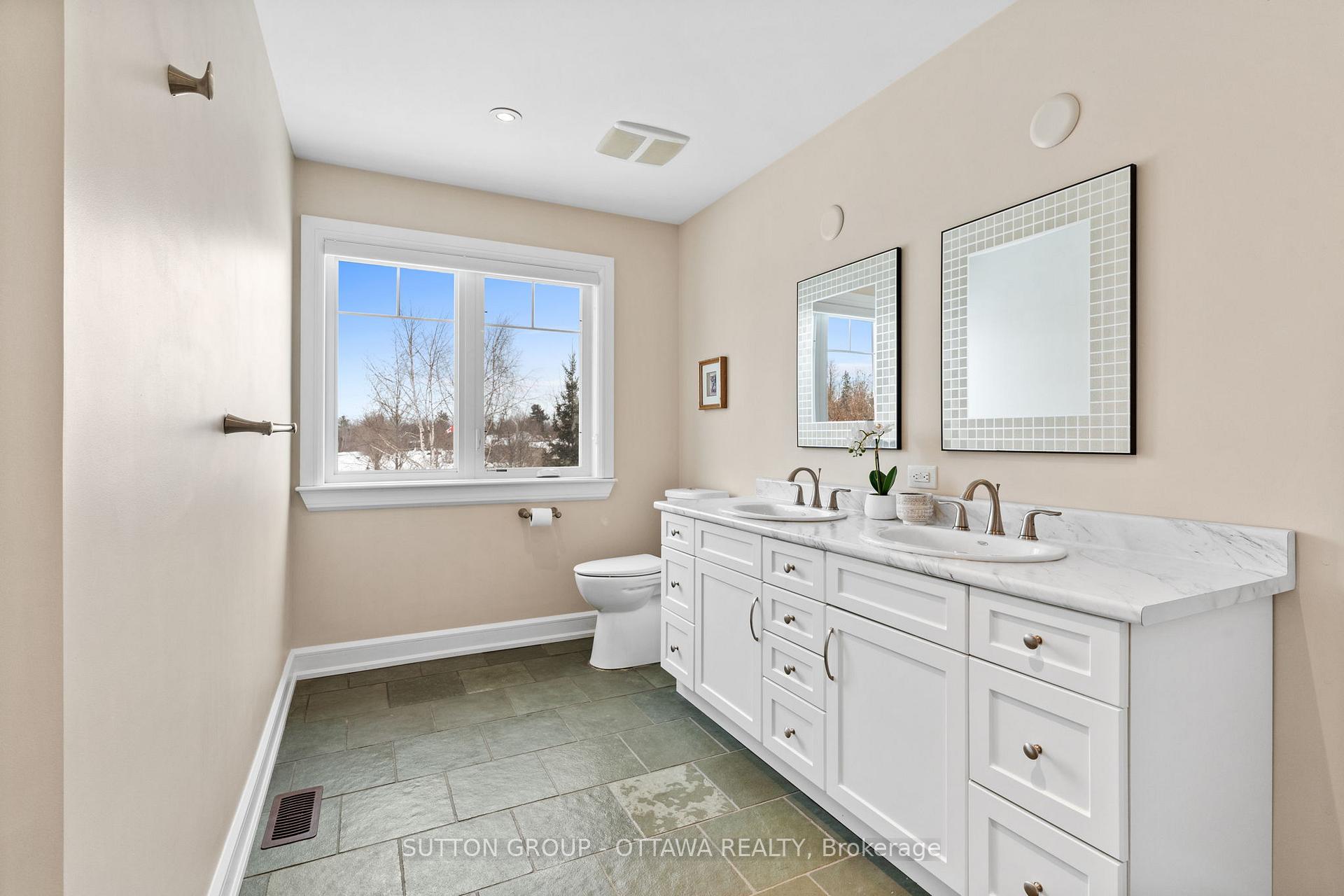 Photo 32 of 201 Cyd Street, Ottawa, Huntley Ward (South East) — HOMEH