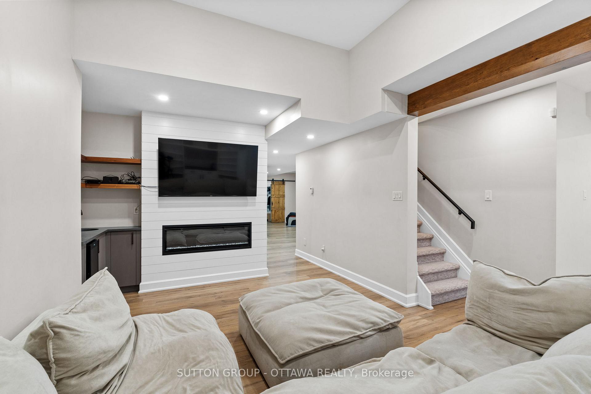 Photo 34 of 201 Cyd Street, Ottawa, Huntley Ward (South East) — HOMEH