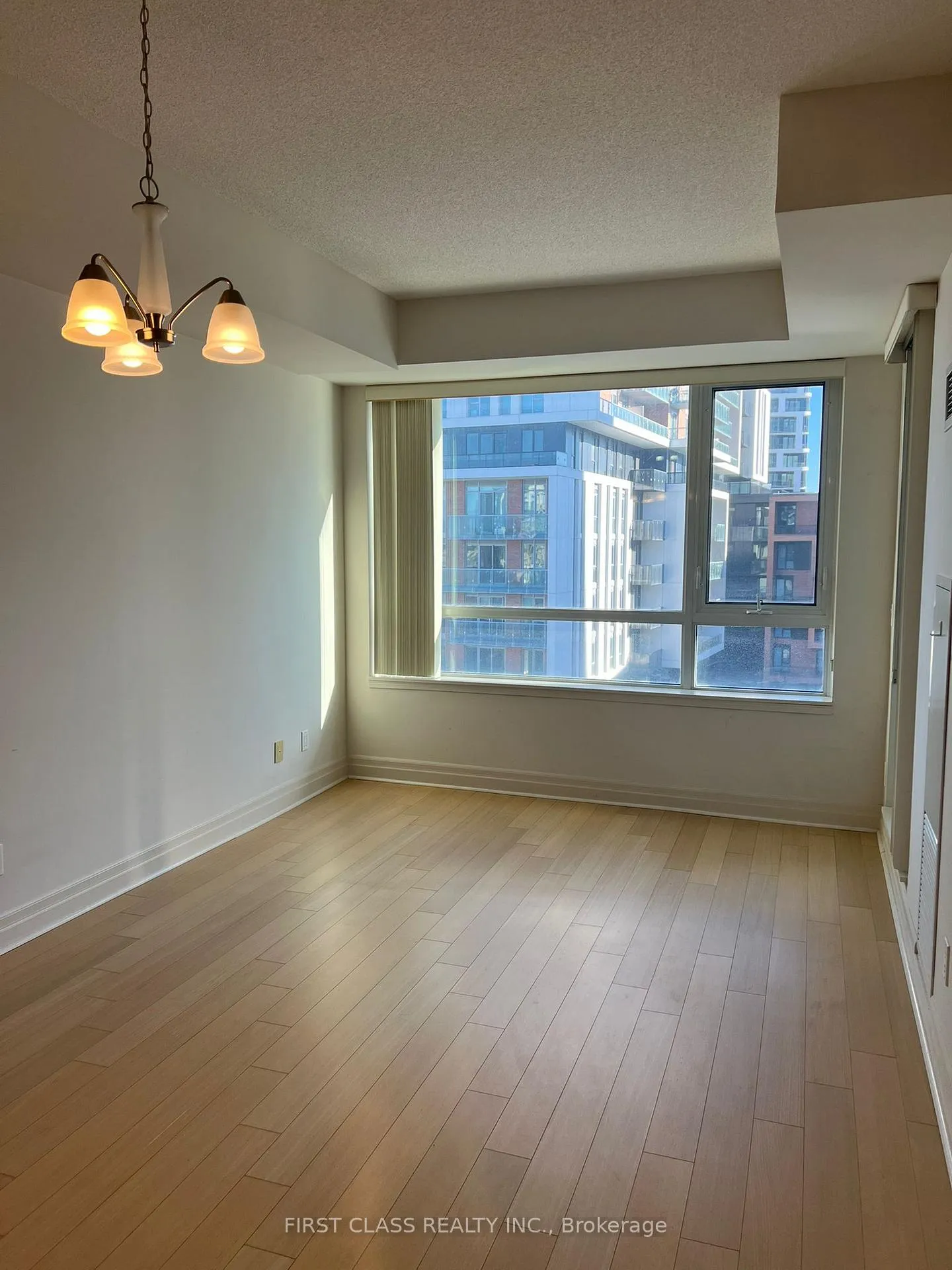 Photo 8 of Unit 807 F, 8130 Birchmount Road, Markham, Unionville — HOMEH
