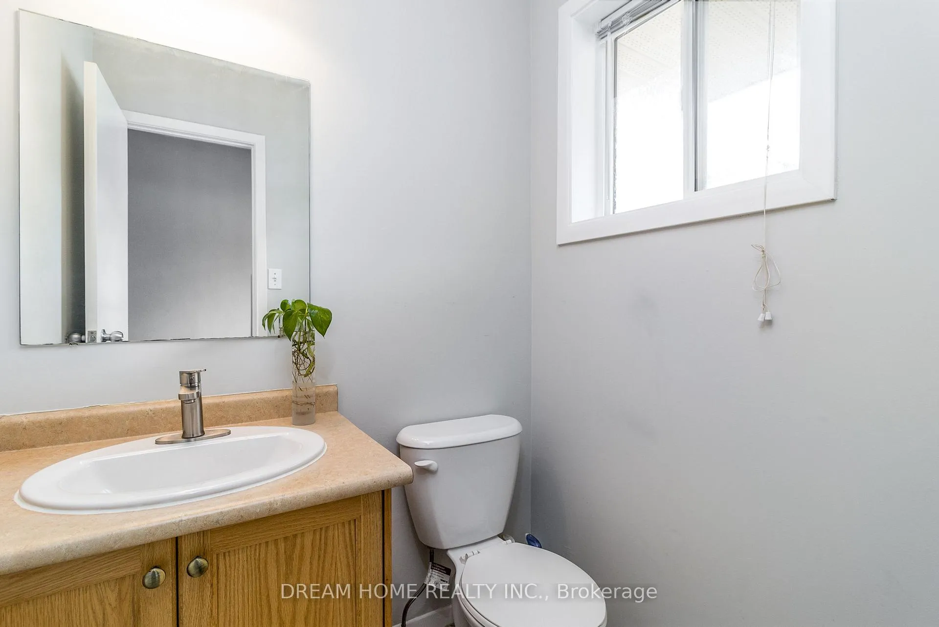 Photo 7 of 36 New Port Way, Markham, Thornhill — HOMEH