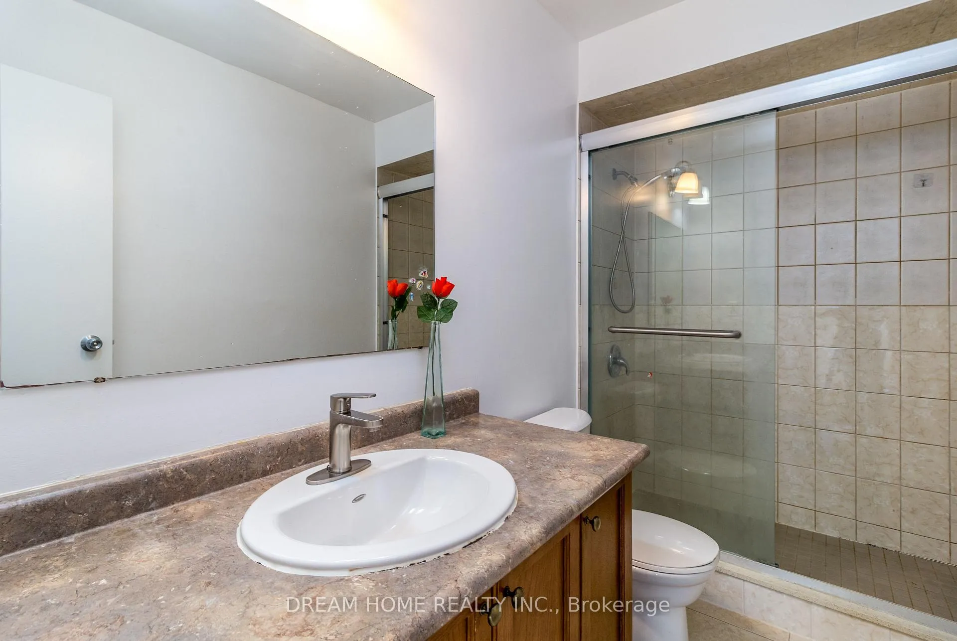 Photo 16 of 36 New Port Way, Markham, Thornhill — HOMEH