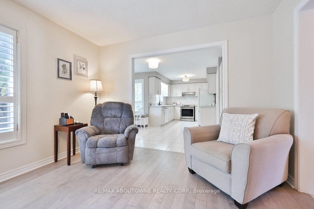Photo 22 of 542 Hambling Court, Burlington, Roseland — HOMEH