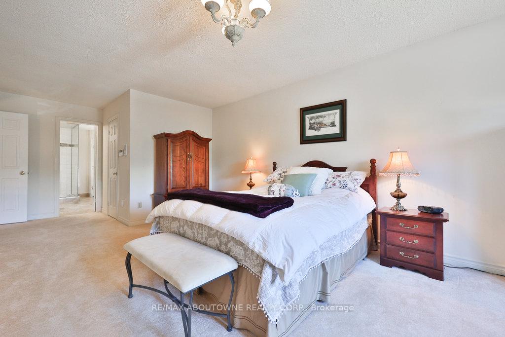 Photo 24 of 542 Hambling Court, Burlington, Roseland — HOMEH