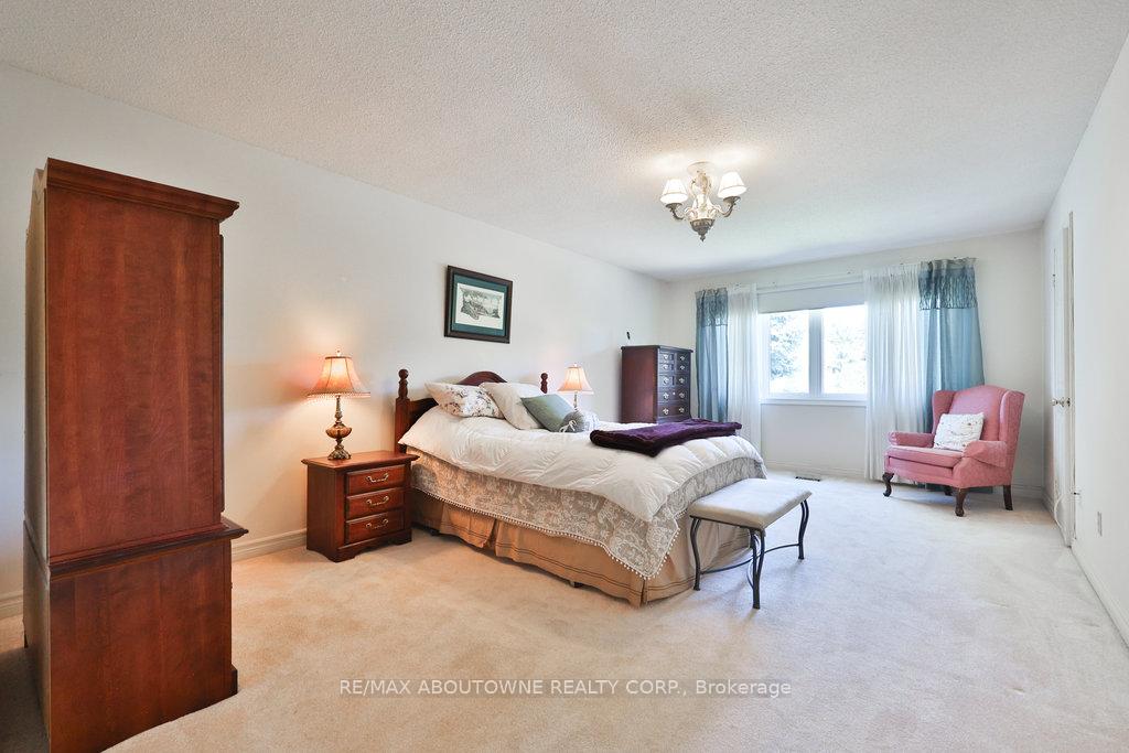 Photo 26 of 542 Hambling Court, Burlington, Roseland — HOMEH