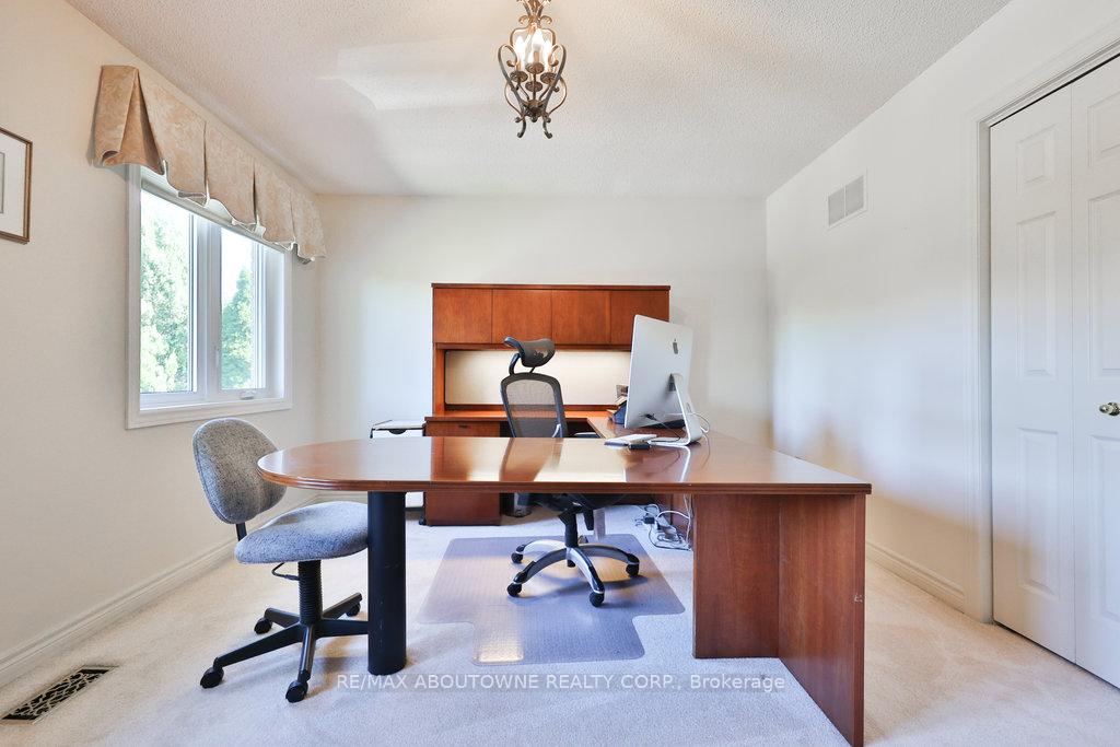 Photo 30 of 542 Hambling Court, Burlington, Roseland — HOMEH
