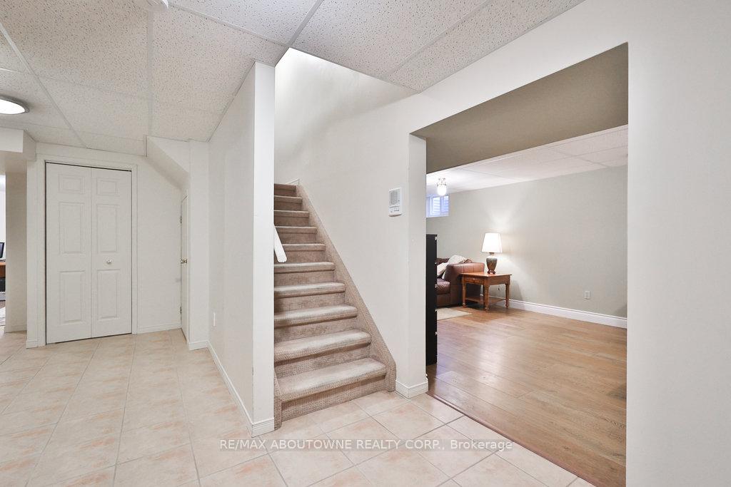 Photo 37 of 542 Hambling Court, Burlington, Roseland — HOMEH