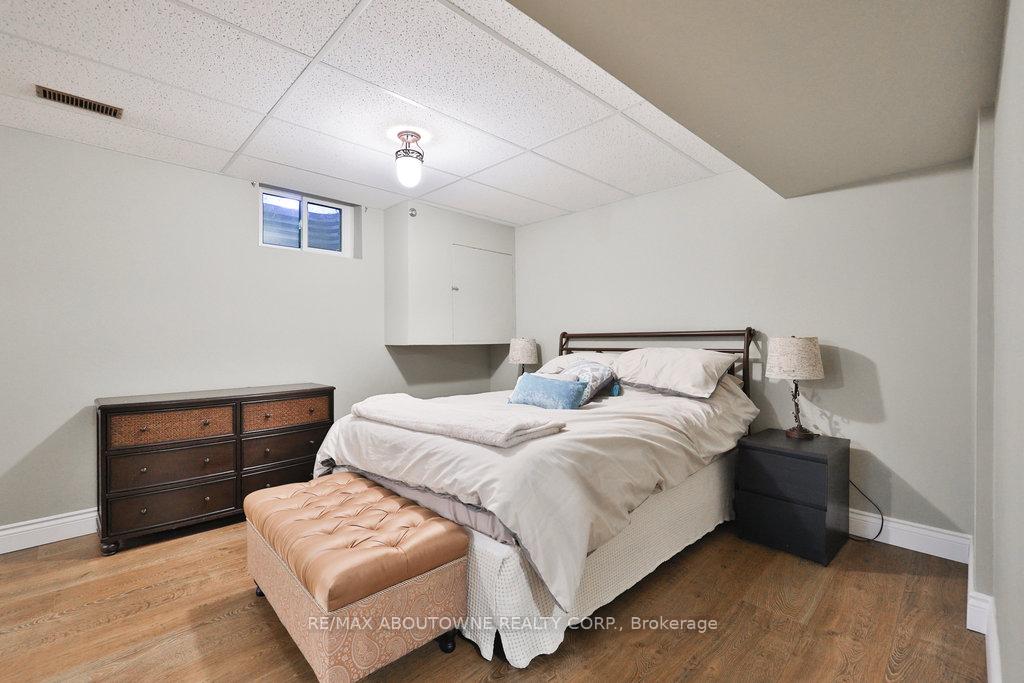 Photo 39 of 542 Hambling Court, Burlington, Roseland — HOMEH