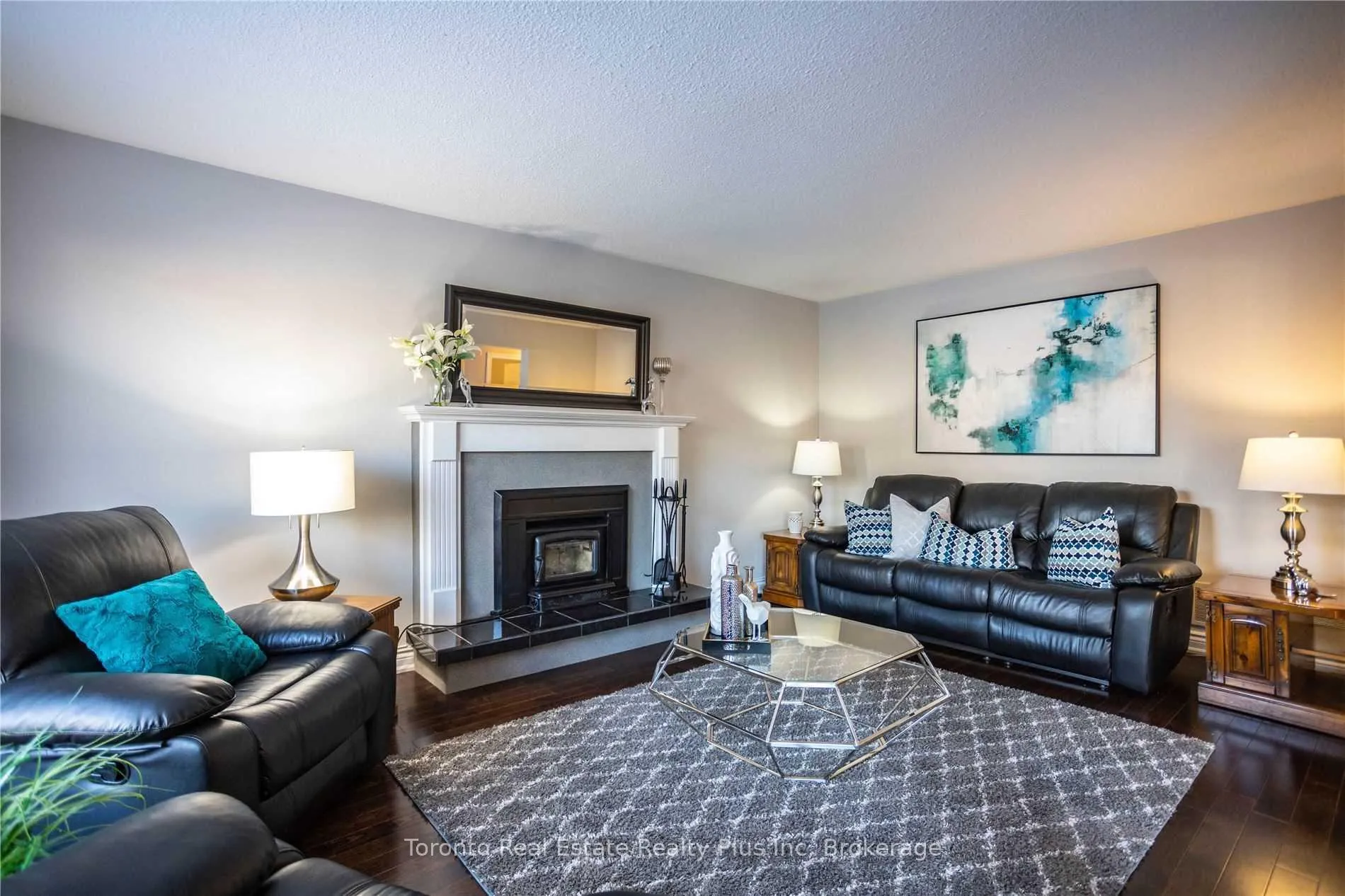 Photo 6 of 48 Newbury Crescent, Brampton, Westgate — HOMEH