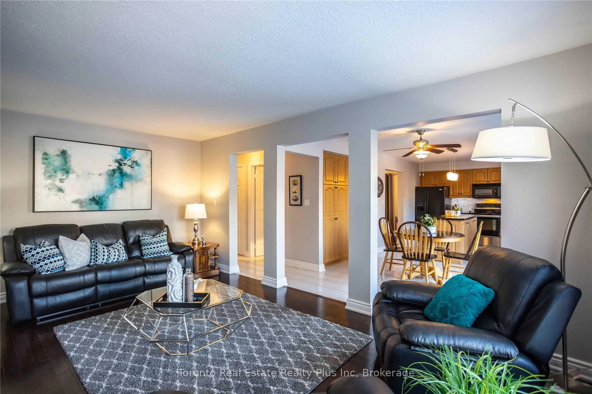 Photo 7 of 48 Newbury Crescent, Brampton, Westgate — HOMEH