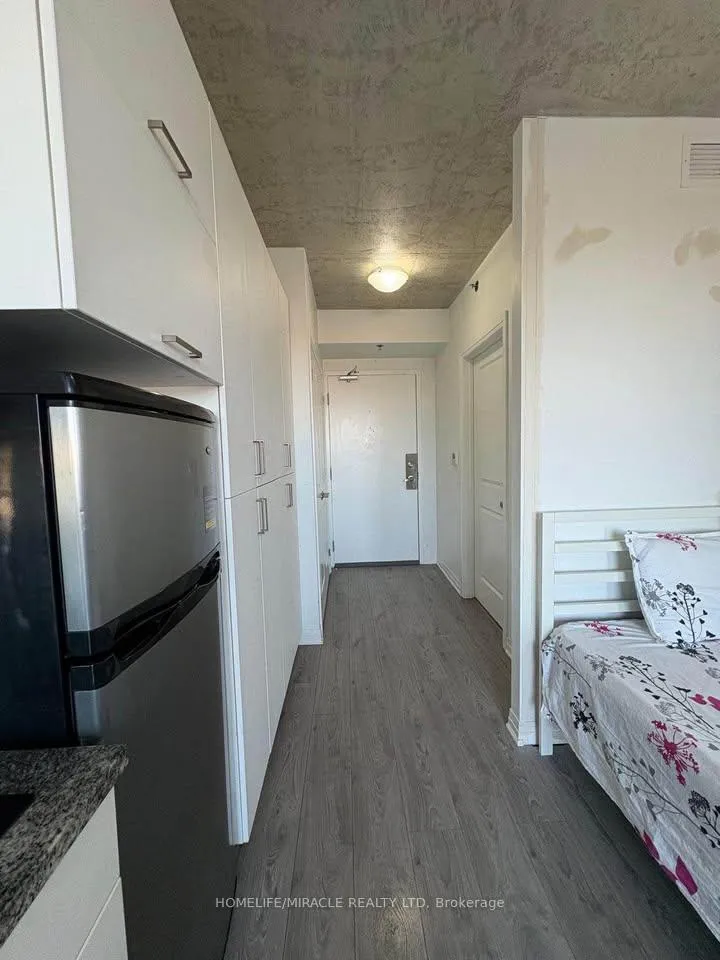 Photo 2 of Unit 242, 1900 Simcoe St N, Oshawa, Samac — HOMEH