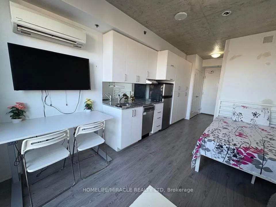 Photo 6 of Unit 242, 1900 Simcoe St N, Oshawa, Samac — HOMEH
