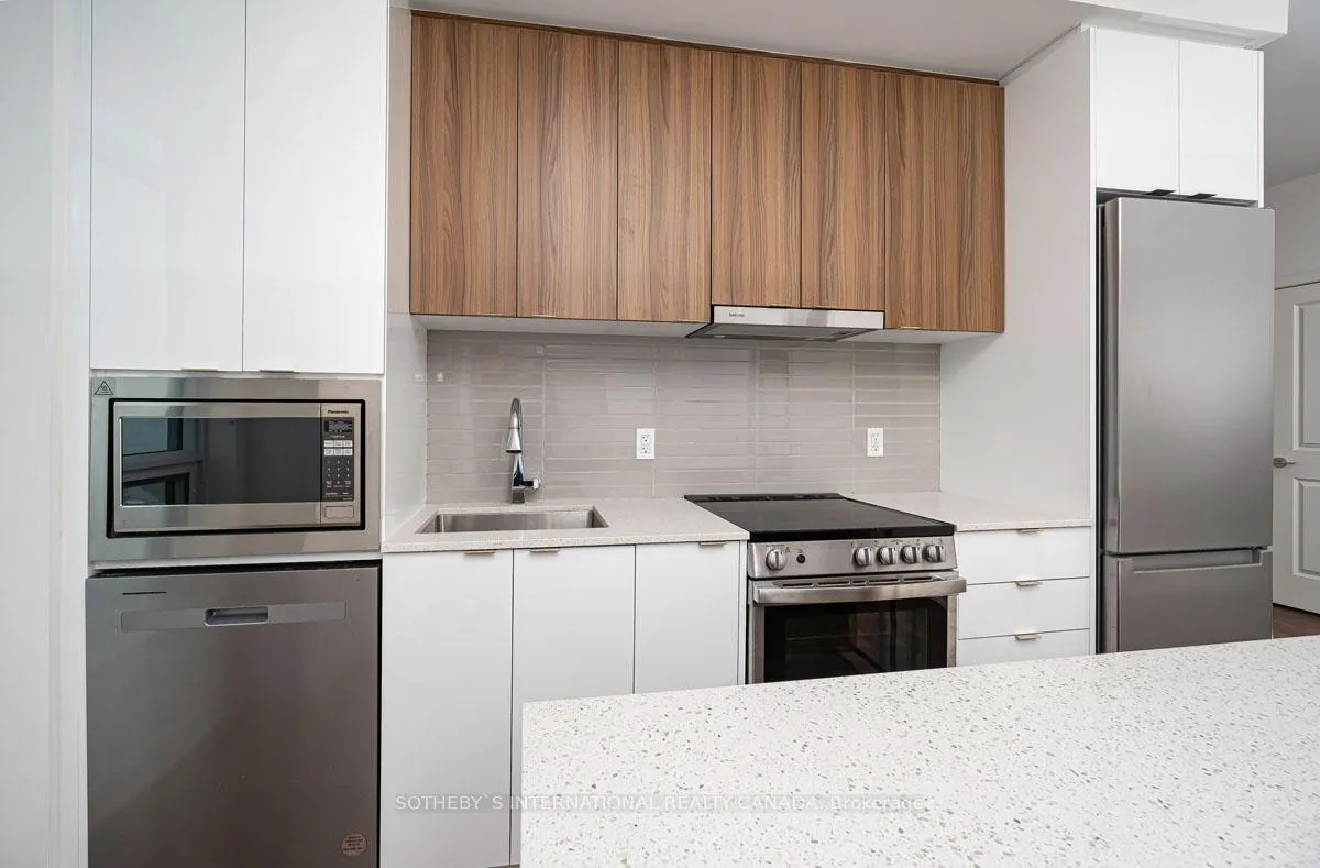 Photo 9 of Unit 3305, 30 Upper Mall Way, Vaughan, Brownridge — HOMEH