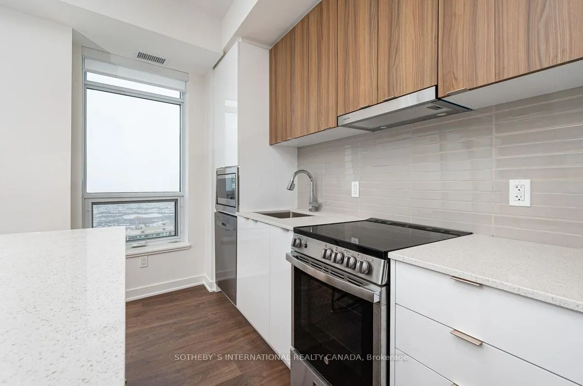 Photo 10 of Unit 3305, 30 Upper Mall Way, Vaughan, Brownridge — HOMEH