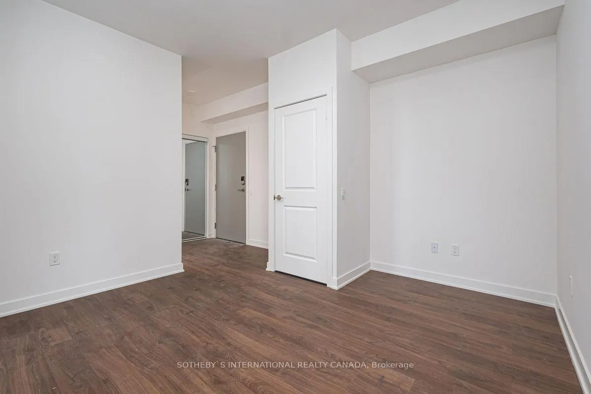 Photo 11 of Unit 3305, 30 Upper Mall Way, Vaughan, Brownridge — HOMEH