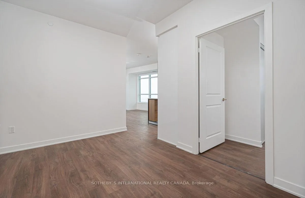 Photo 13 of Unit 3305, 30 Upper Mall Way, Vaughan, Brownridge — HOMEH