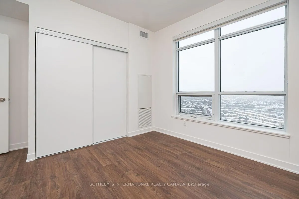 Photo 19 of Unit 3305, 30 Upper Mall Way, Vaughan, Brownridge — HOMEH